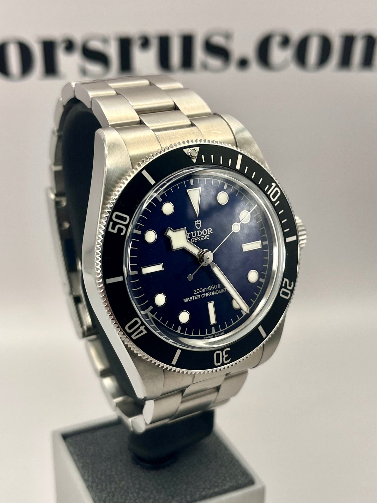 2025 TUDOR Black Bay 68 - 43mm - M7943A1A0NU - Full Set