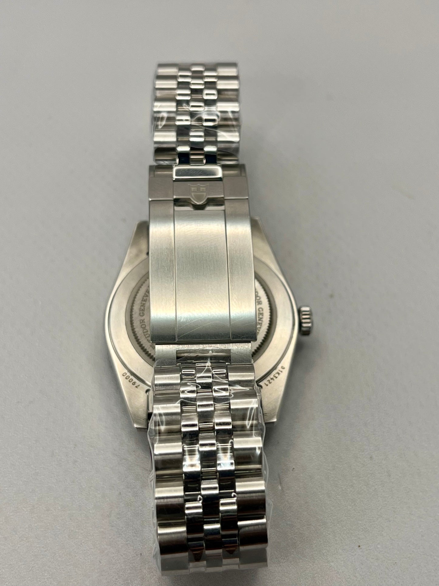 2023 TUDOR Black Bay 54 - 79000N - 37mm - Tudor + Uncle Straps
