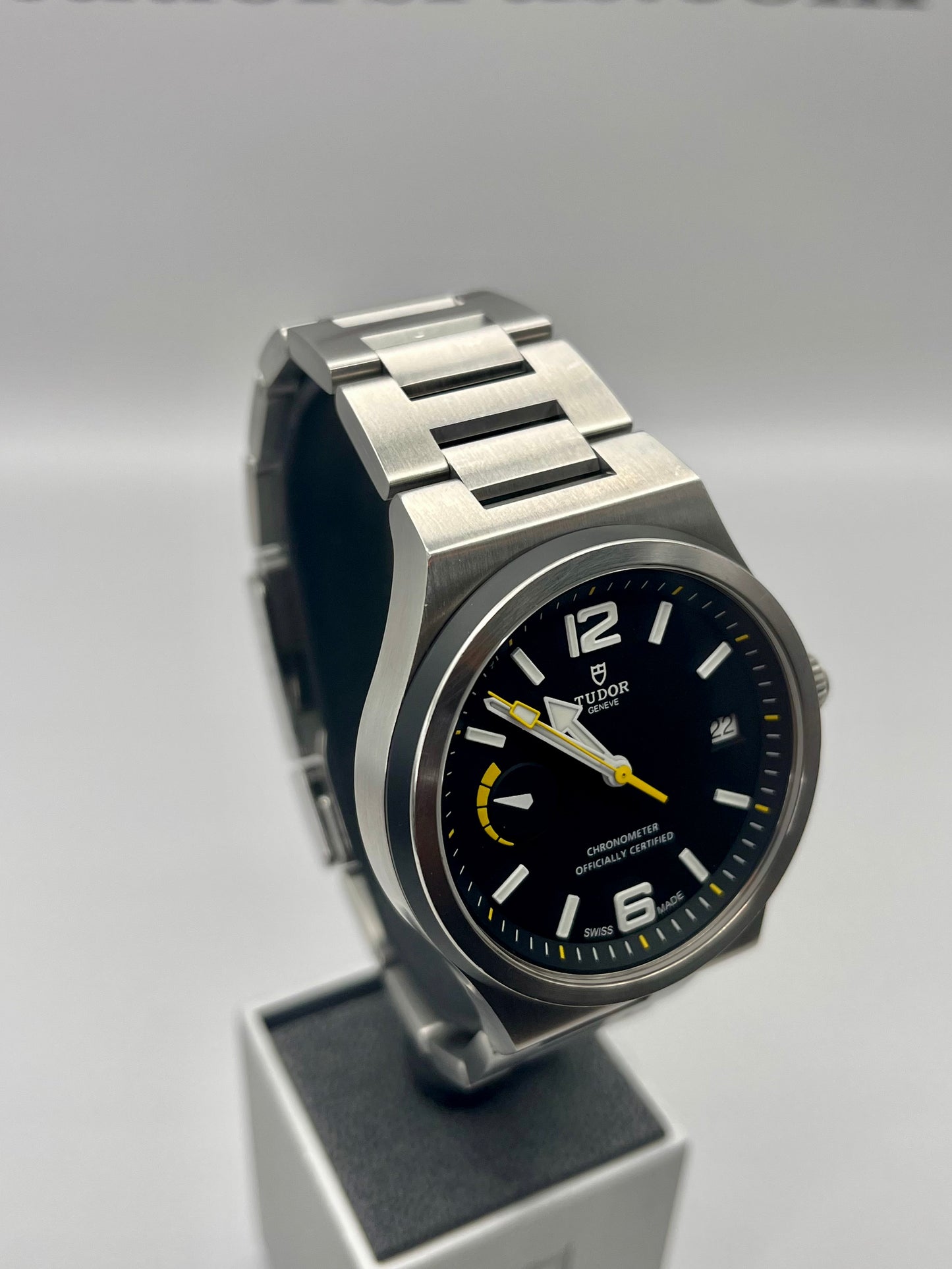 2018 TUDOR North Flag - Full Set