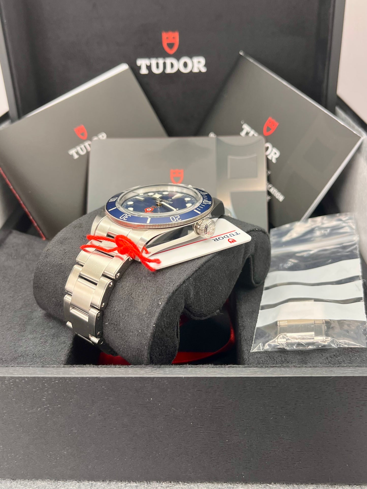 TUDOR Black Bay 58 'Platinum Jubilee Royalty & Specialist Protection' - RARE!!