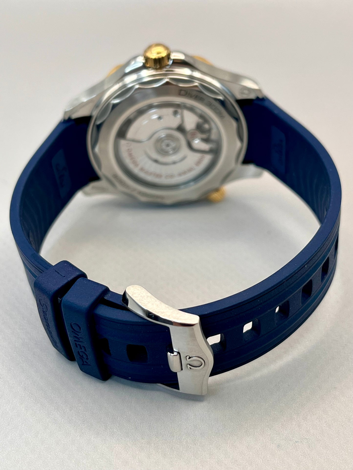 2019 OMEGA Seamaster - 210.22.42.20.03.001 - 42mm - Full Set - MINT