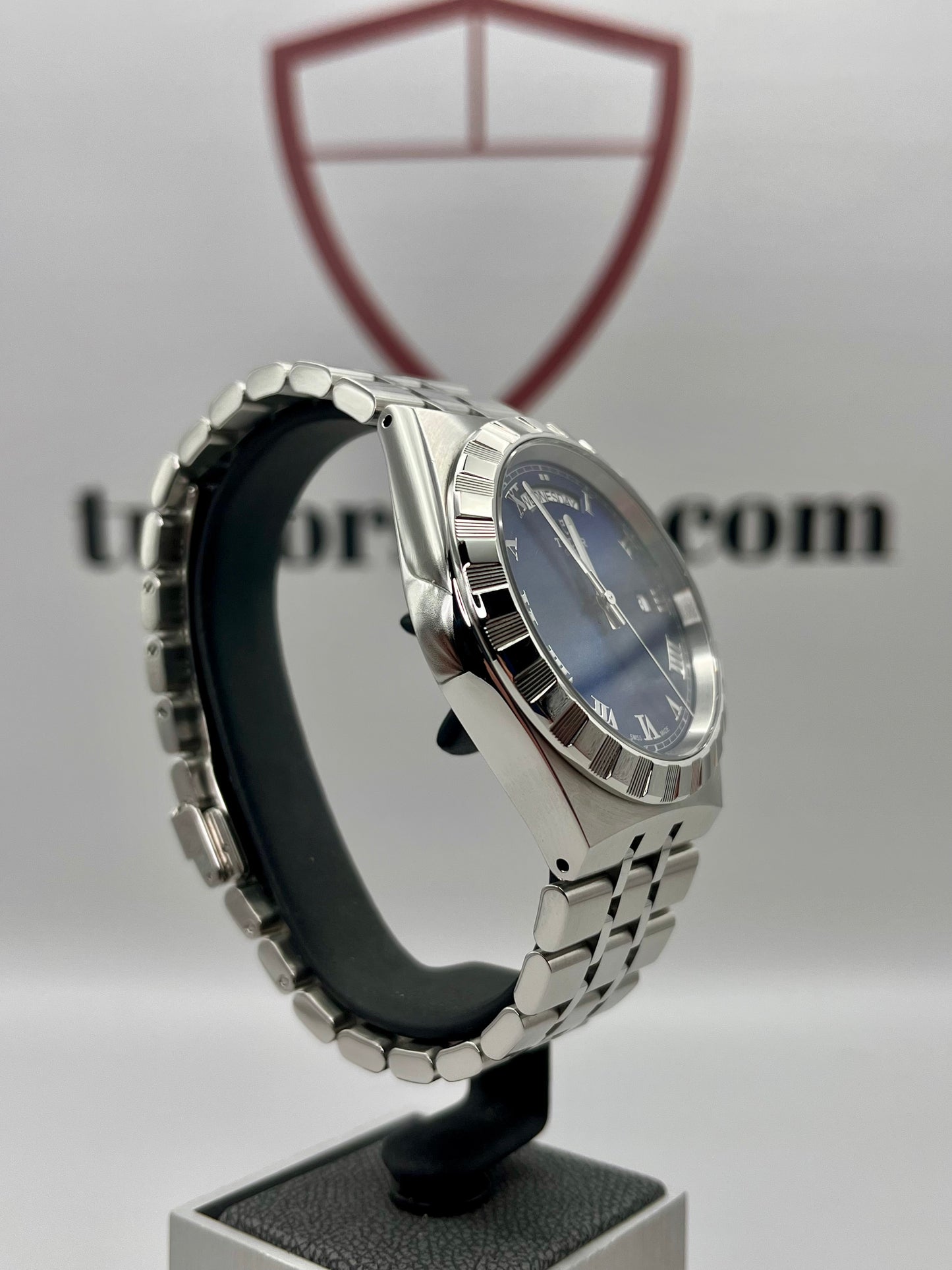 2024 TUDOR Royal Blue - Ref 28600 Day/Date - 41mm - Full Set - Warranty to Oct 2029