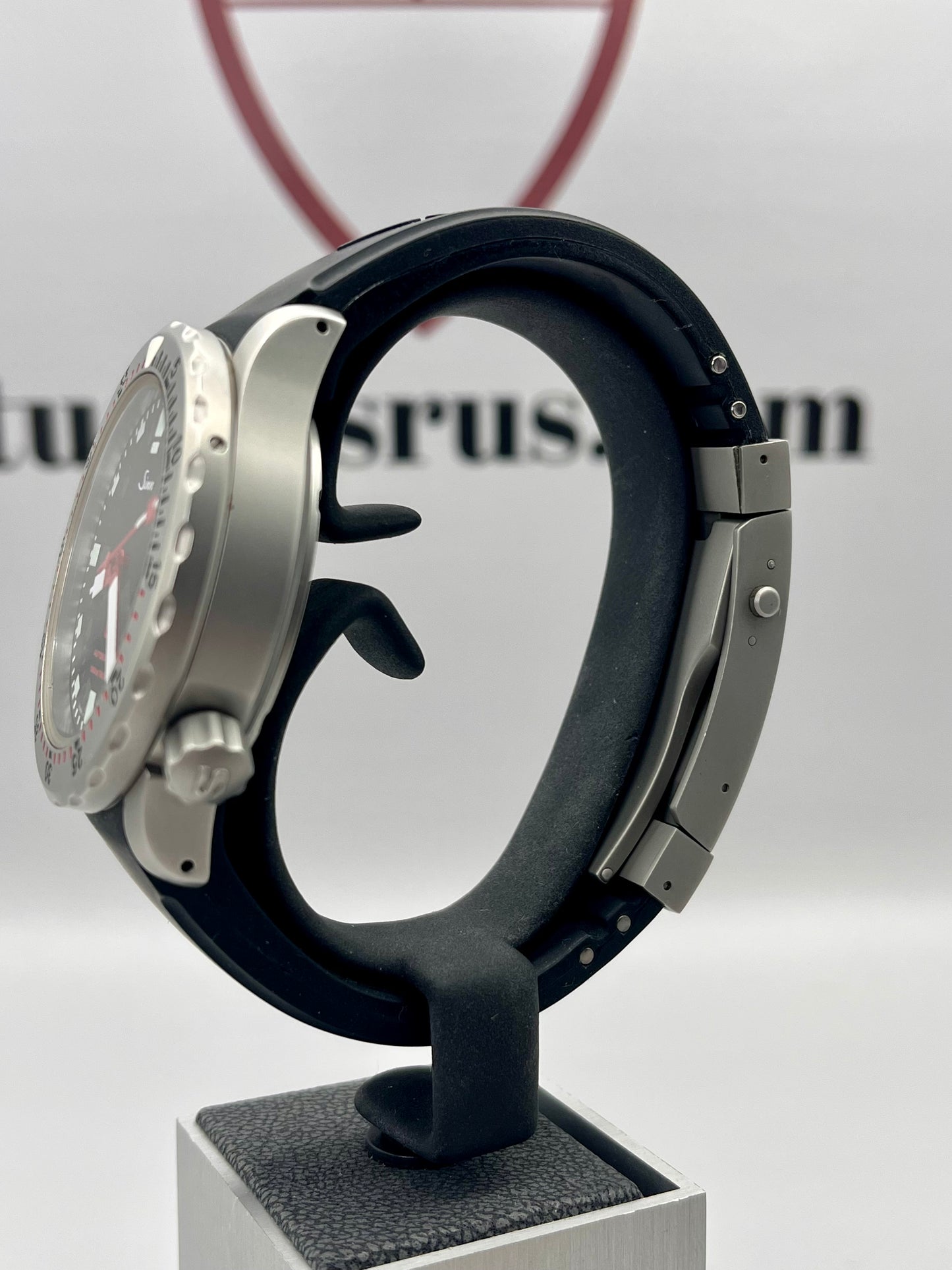 SINN U1 - Automatic - 1000m - Box only - Sinn Rubber Strap & Deployment Clasp