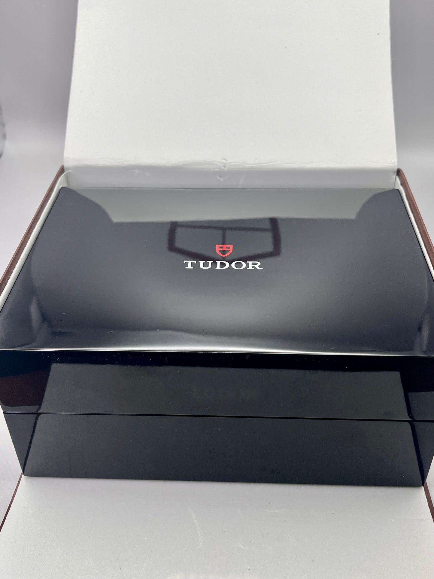 2018 TUDOR North Flag - Full Set