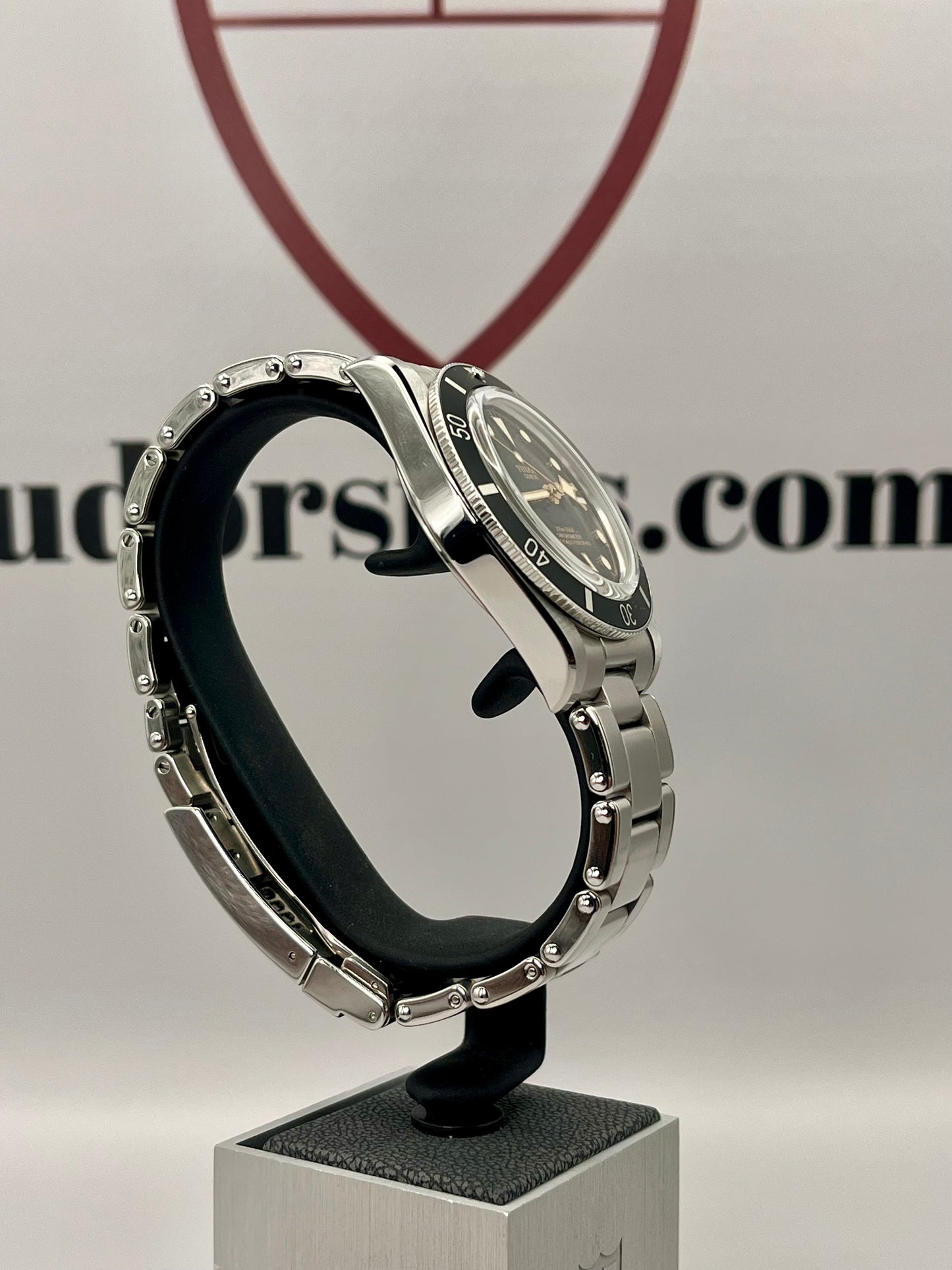 2023 TUDOR Black Bay 54 - 79000N - 37mm - Tudor + Uncle Straps