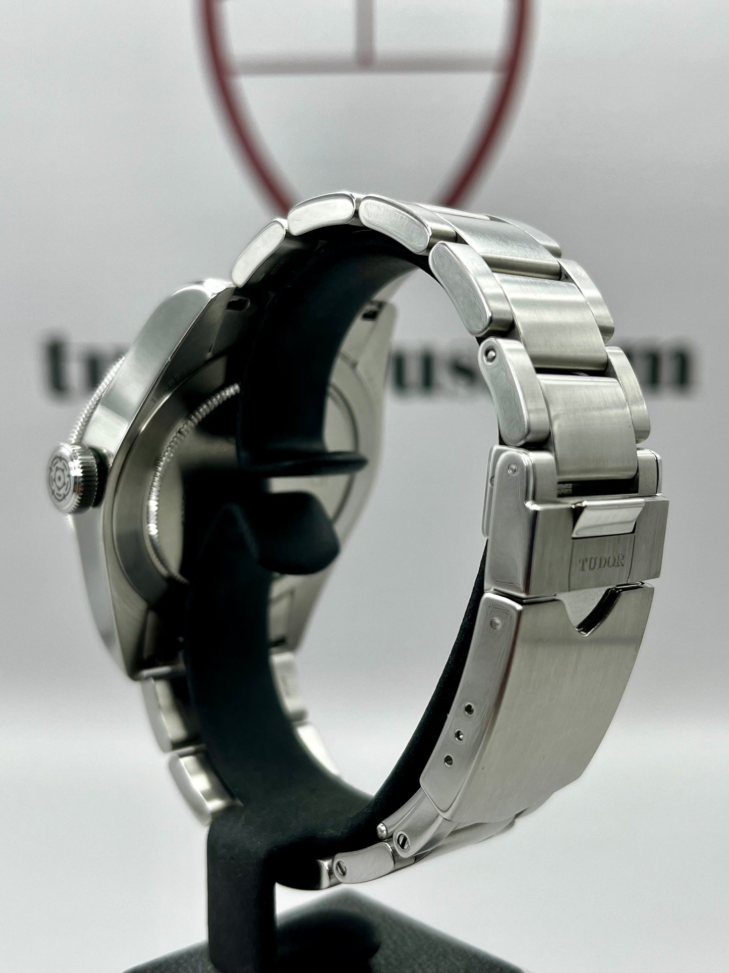 TUDOR Black Bay 79220N - 41mm - 'Smiley' - Full Set