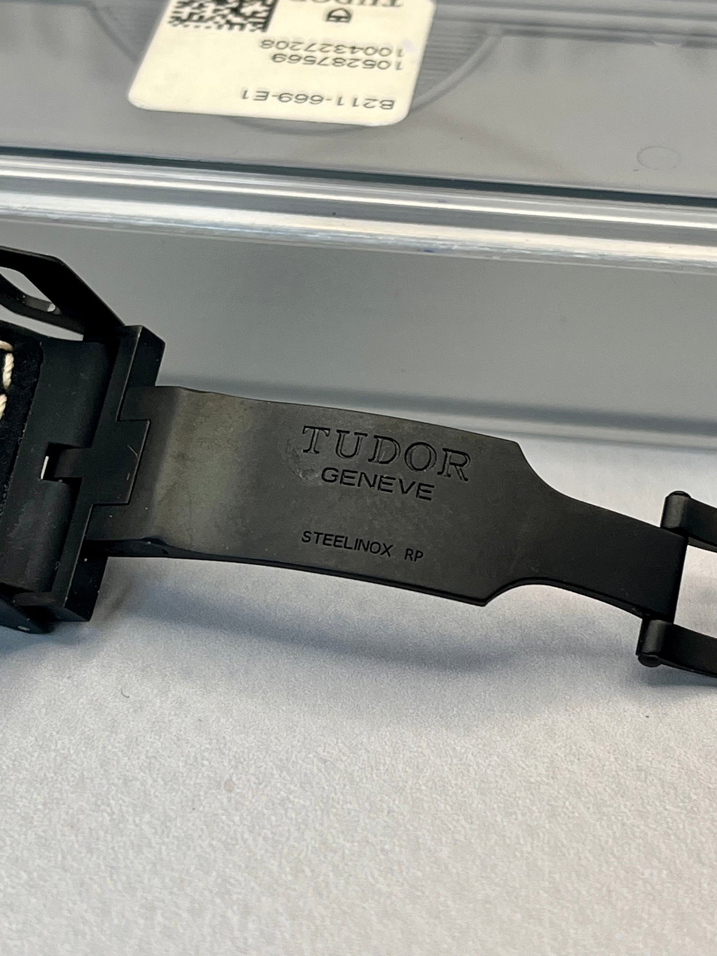 TUDOR OEM 22mm Hybrid Strap + OEM Tudor Black 18mm Clasp