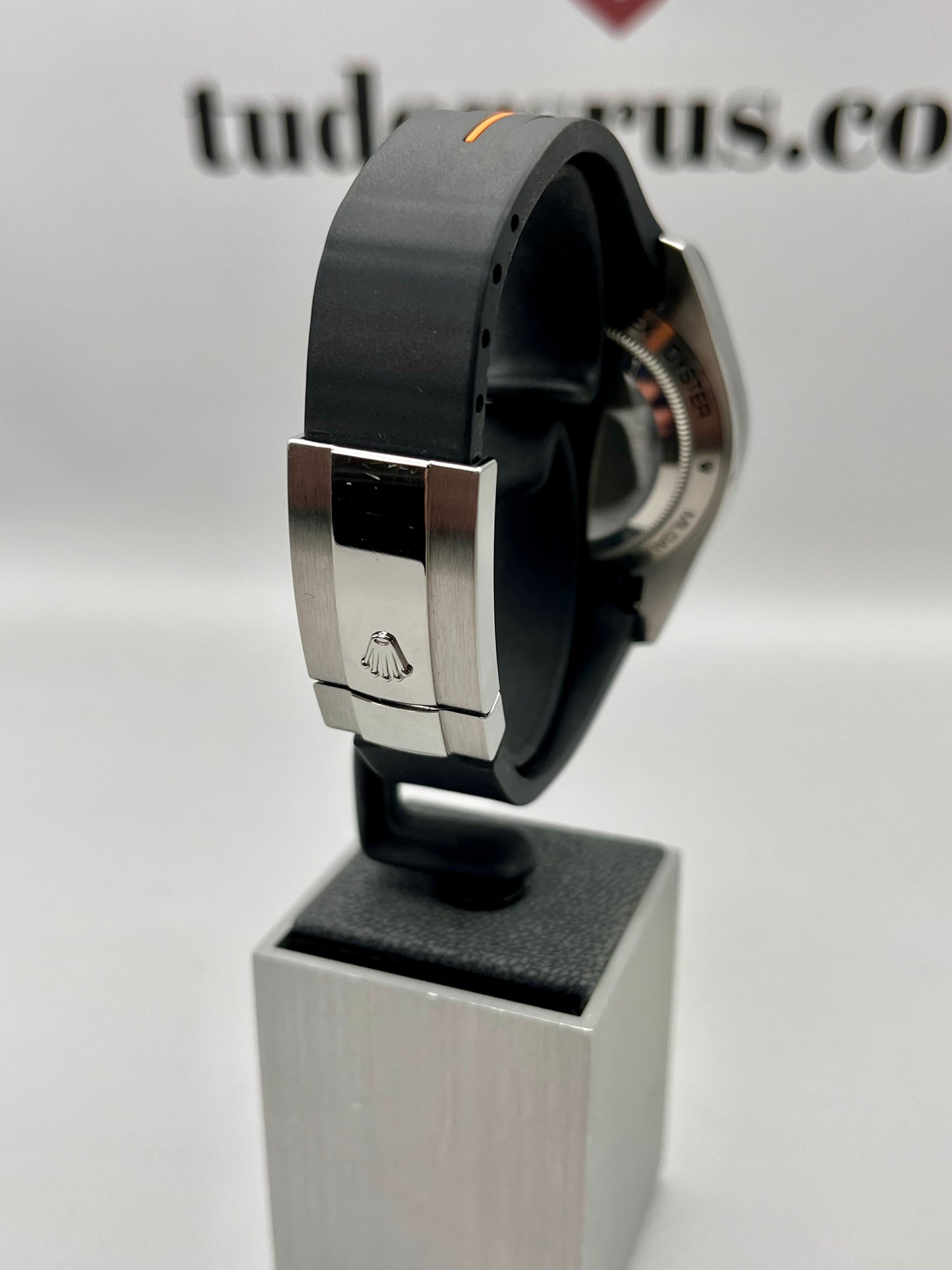 2019 ROLEX Milgauss 116400 GV - 40mm - Full Set - Unworn Oyster Strap