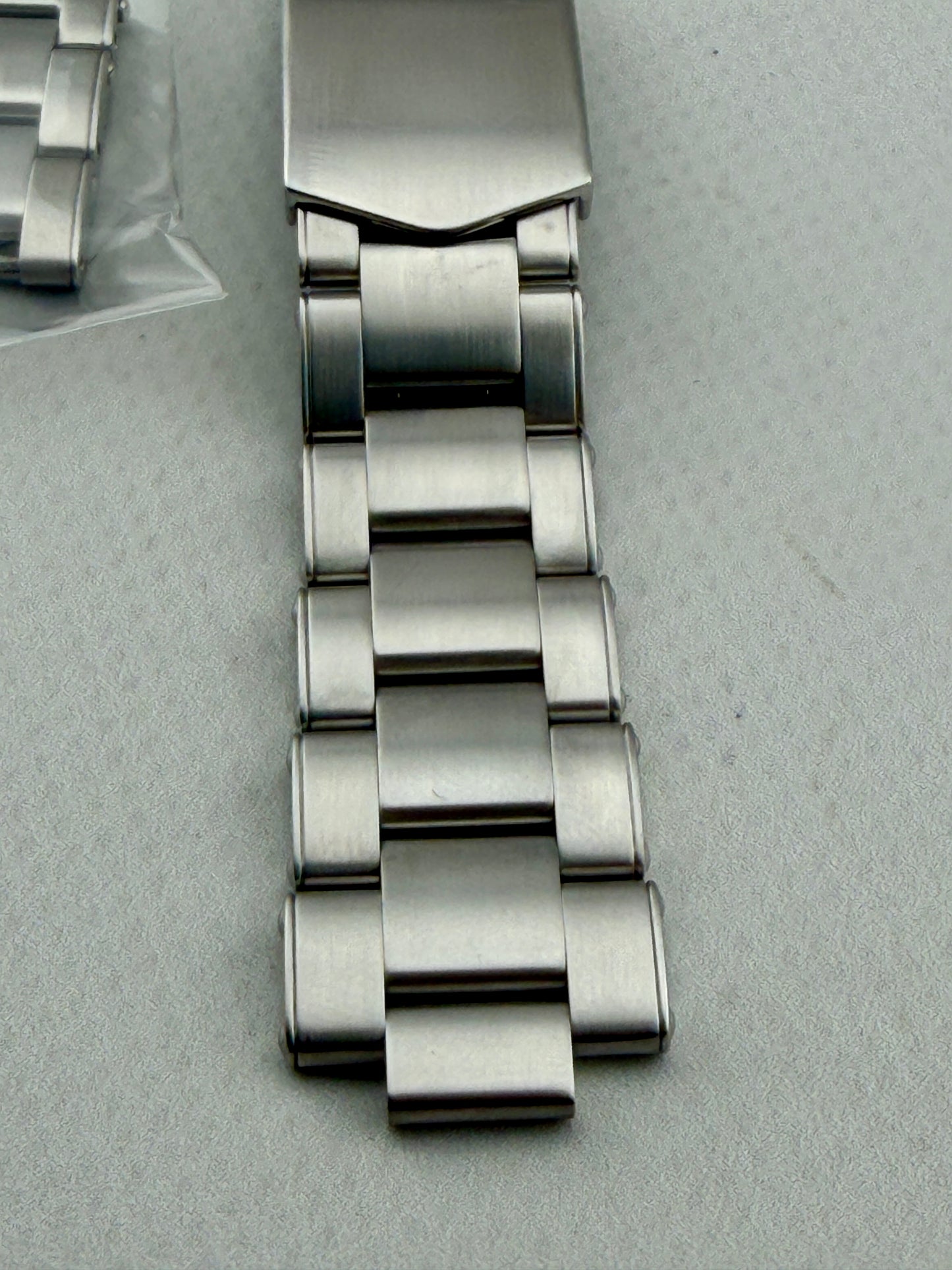 Genuine OEM Tudor Black Bay 22mm Strap + half link included