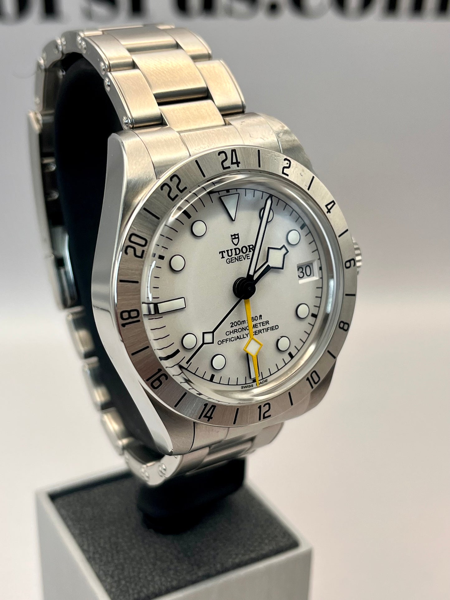 2025 TUDOR Black Bay Pro Opaline - 79470 - 39mm - Full Set - Warrnty to Apr 2030