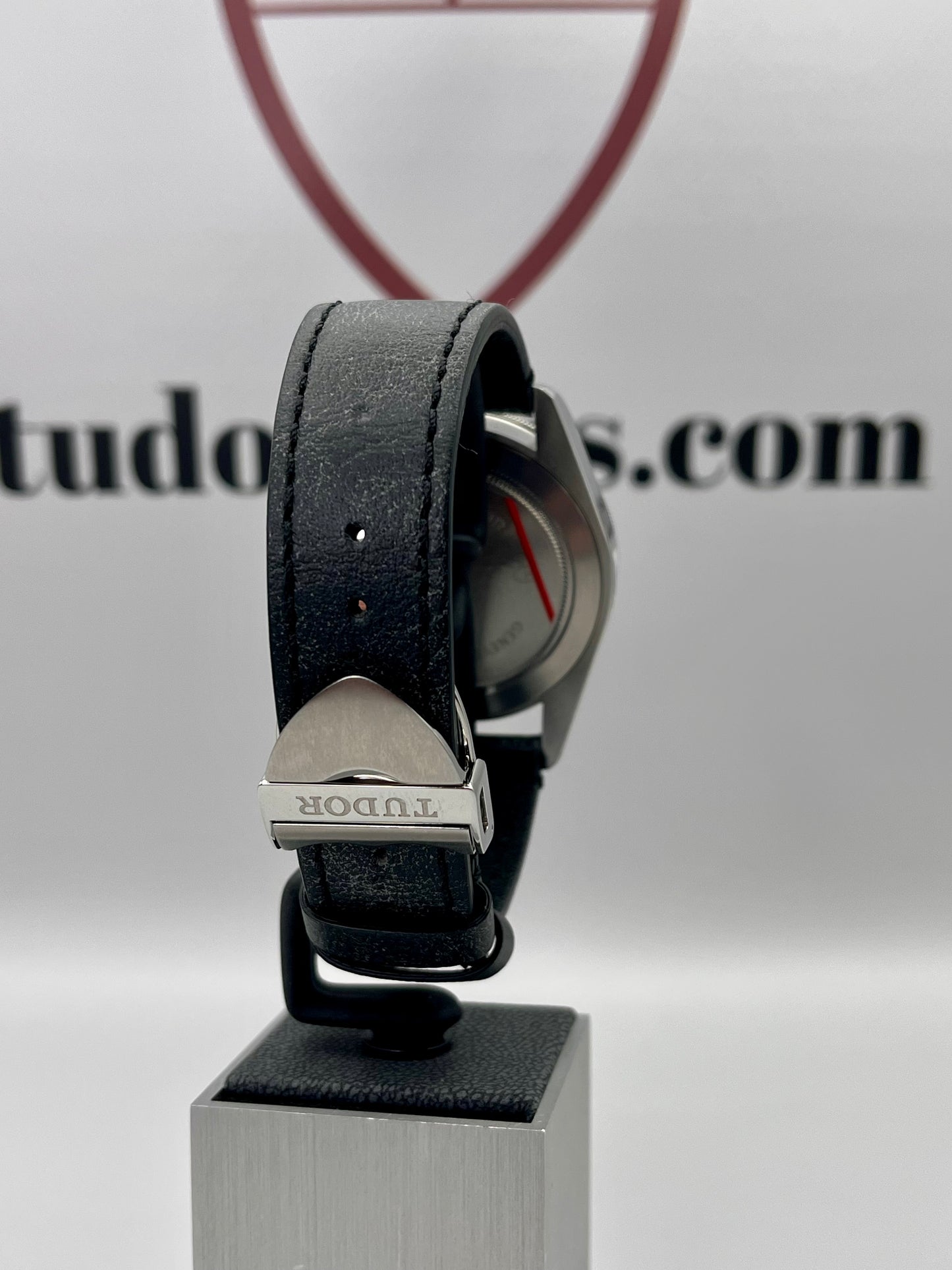 2016 TUDOR **UNWORN** NOS Black Bay 'Smiley' - 79220N - 41mm - Full Set - Rare!