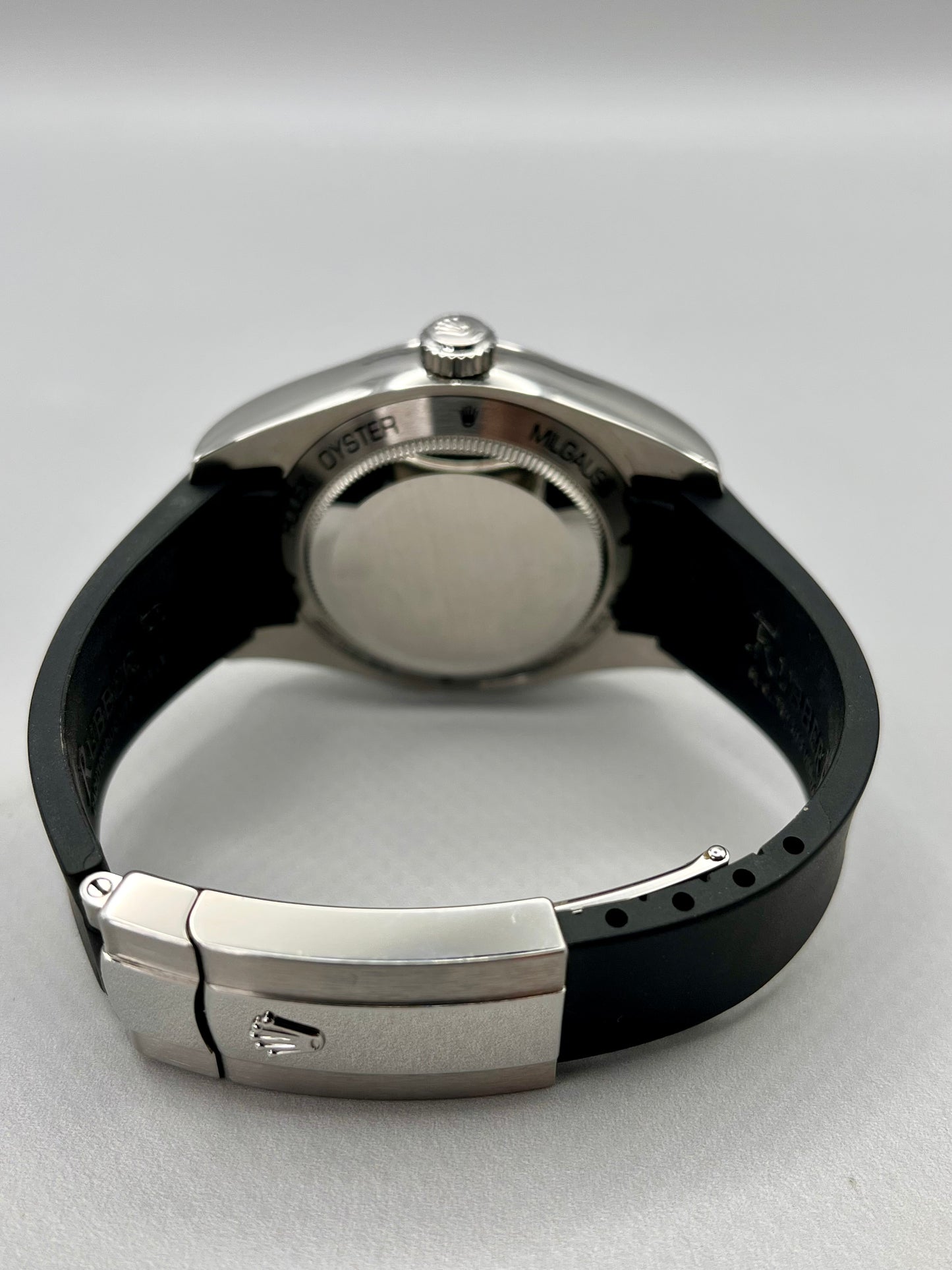 2019 ROLEX Milgauss 116400 GV - 40mm - Full Set - Unworn Oyster Strap