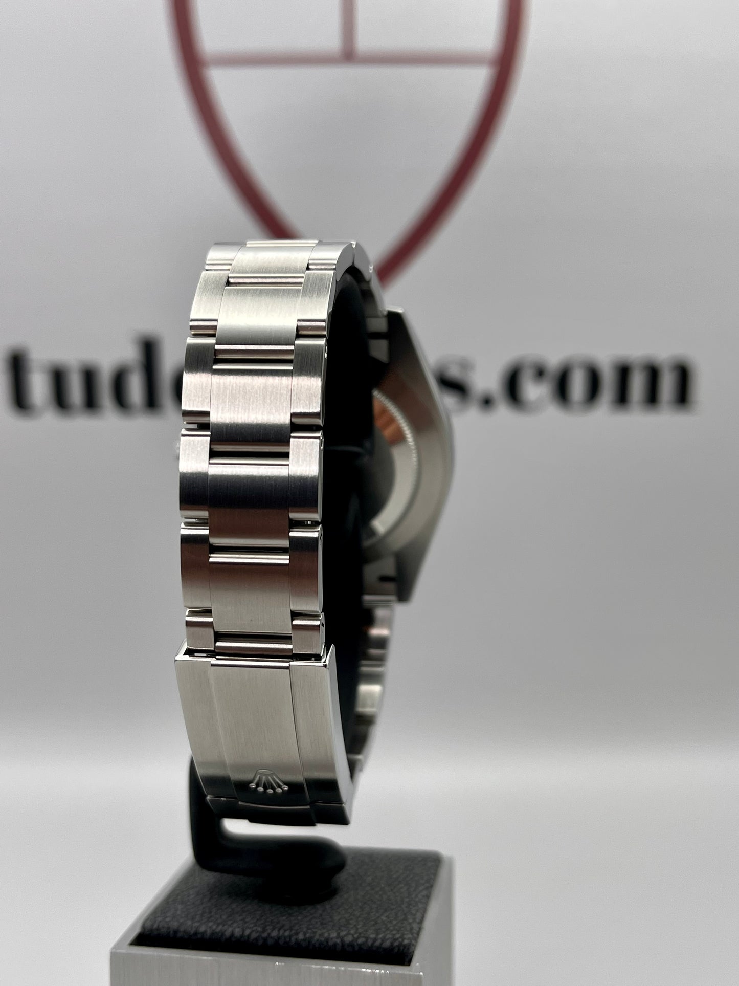 2024 ROLEX Oyster Perpetual 41mm - 124300 - Full Set - Warranty to March 2029