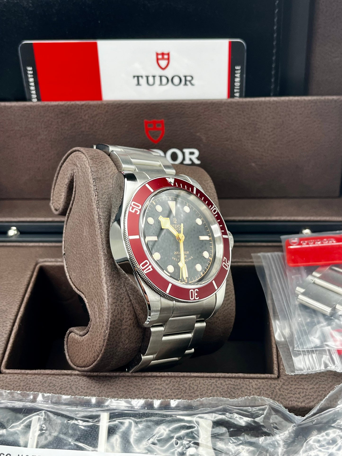 **UNWORN FROM NEW** 2017 TUDOR Black Bay 41mm - 79220R - 'Smiley' - Full Set
