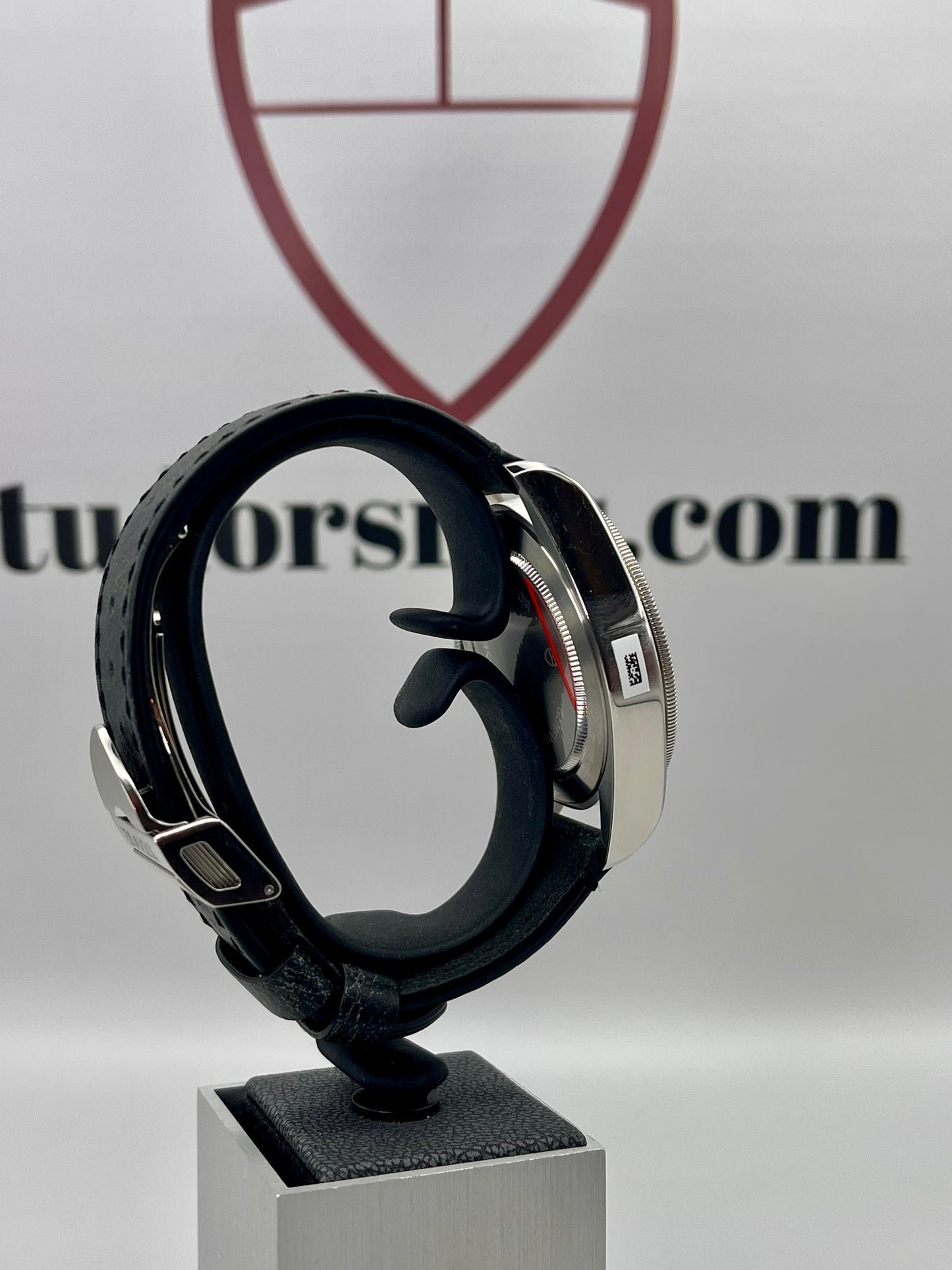2016 TUDOR **UNWORN** NOS Black Bay 'Smiley' - 79220N - 41mm - Full Set - Rare!
