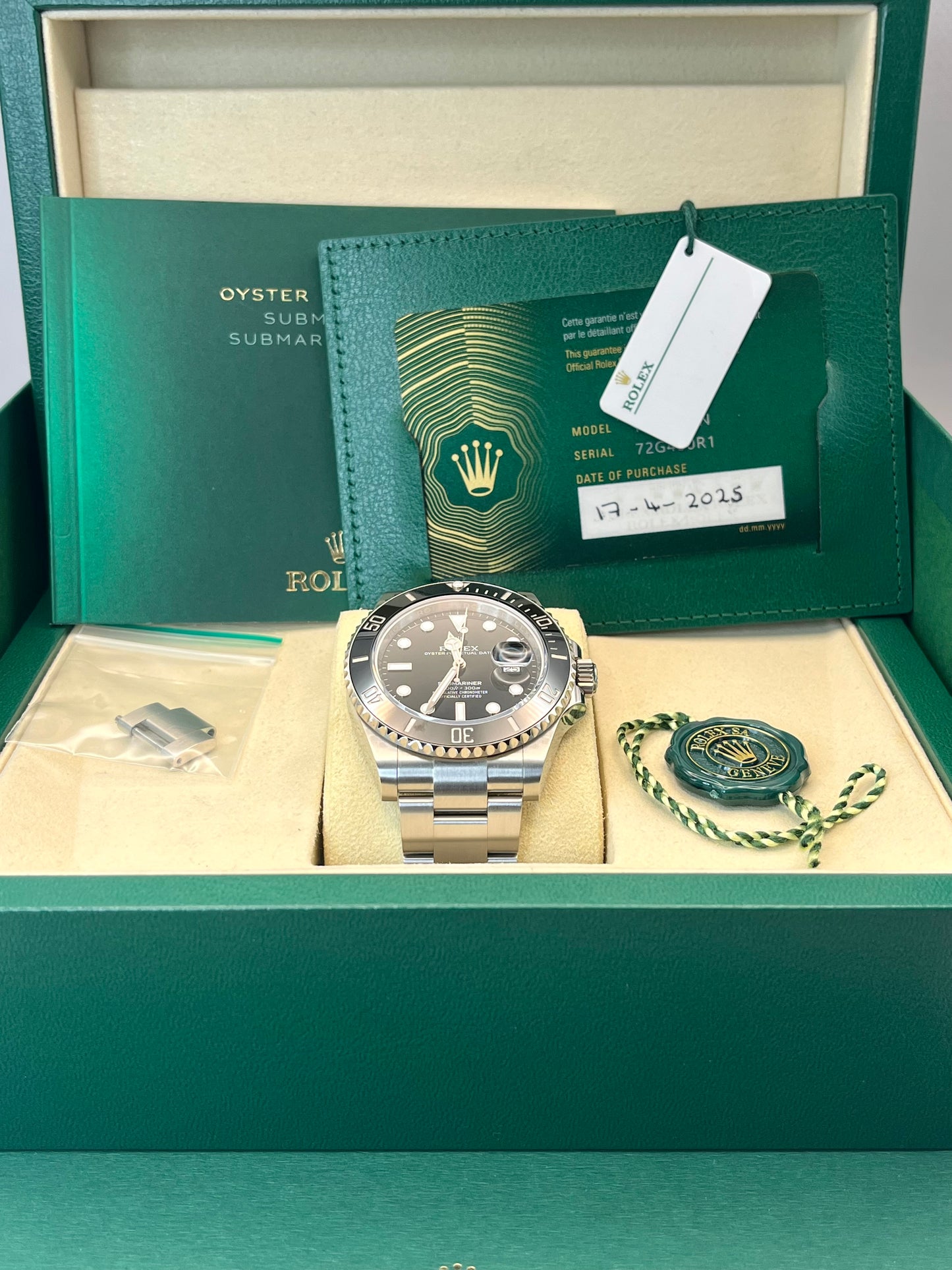 2025 ROLEX Submariner Date - 126610LN - Full Set