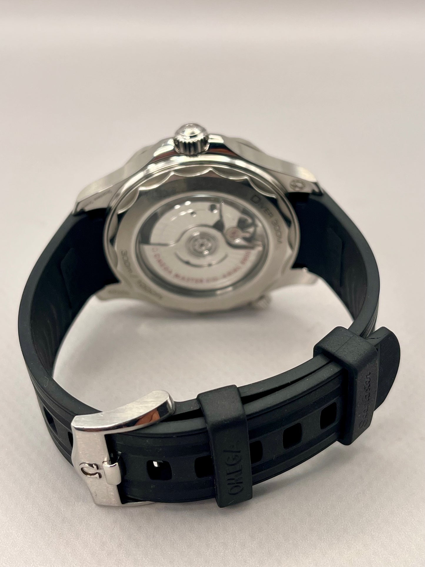 OMEGA Seamaster Diver 300M - 42mm - 210.32.42.20.04.001 - MINT