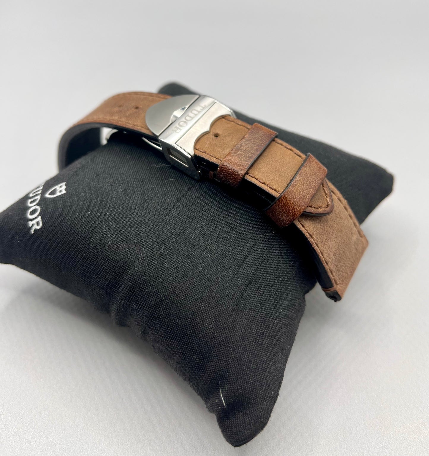 UNWORN TUDOR OEM Brown Nu-Buck Leather Strap 22mm & TUDOR 18mm Clasp