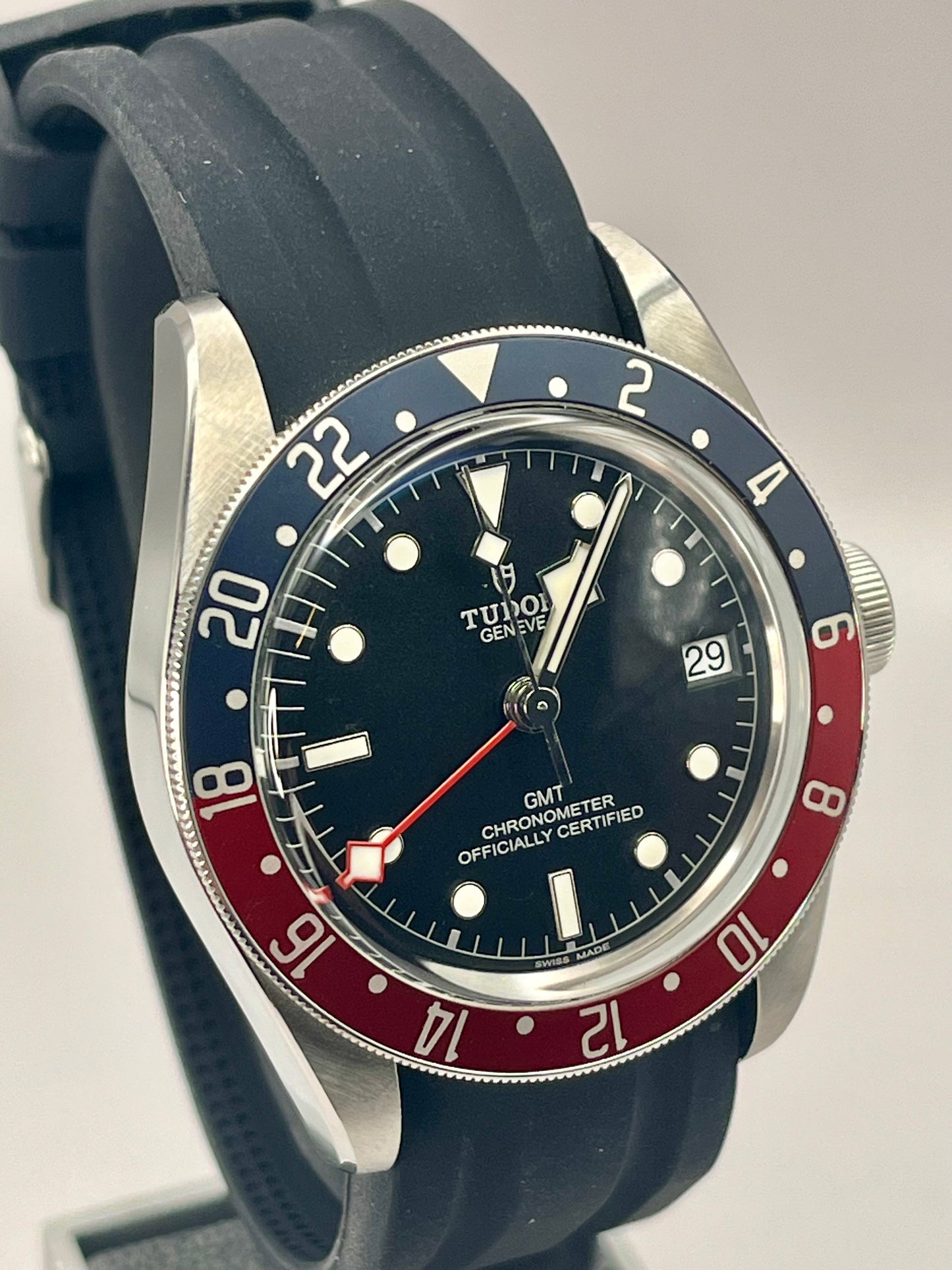 TUDOR Black Bay GMT 'Pepsi' - 79830RB - 41mm