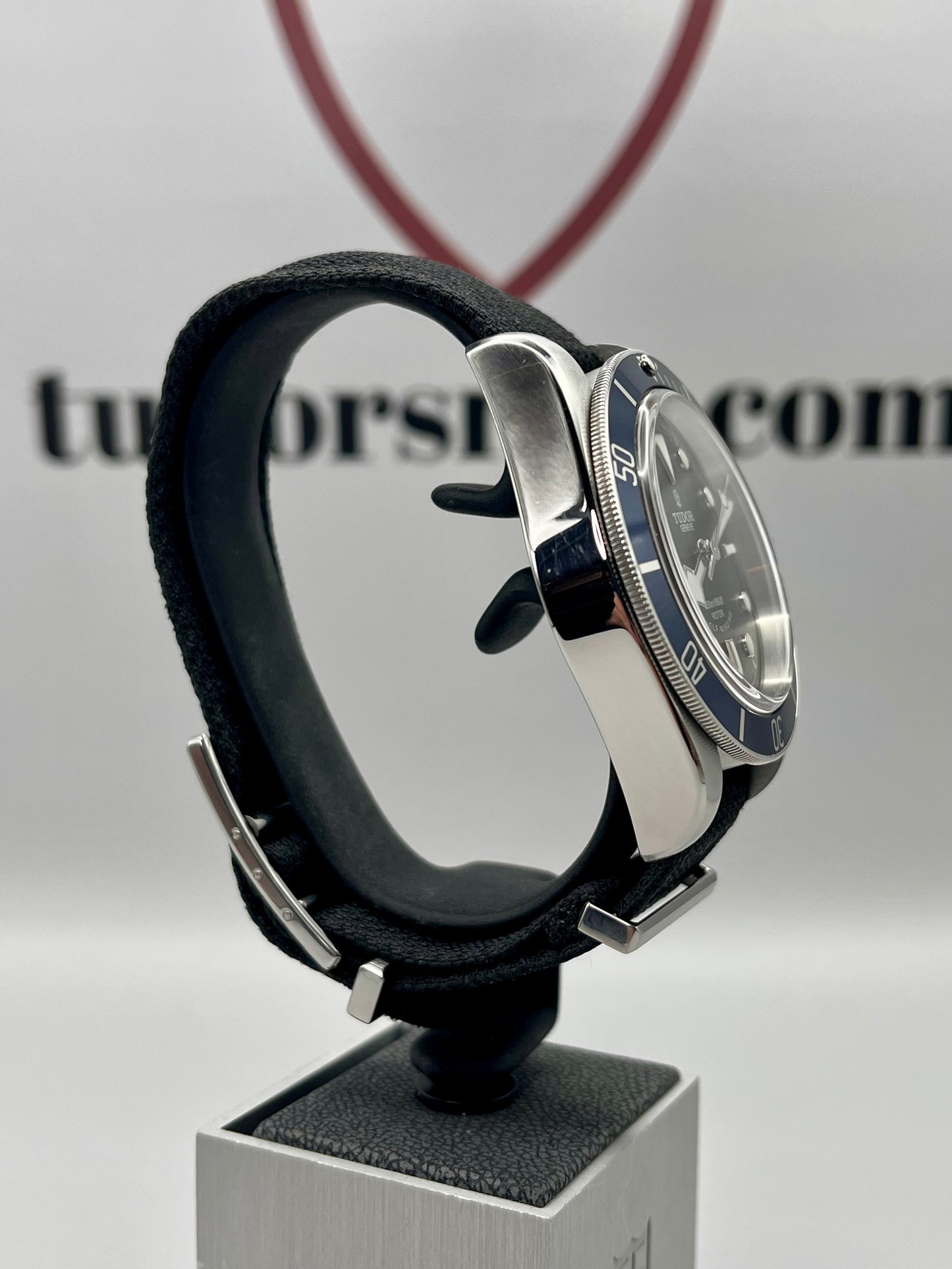 2015 TUDOR Black Bay 79220B 'Smiley ' - 41mm - Full Set - Beautiful Condition