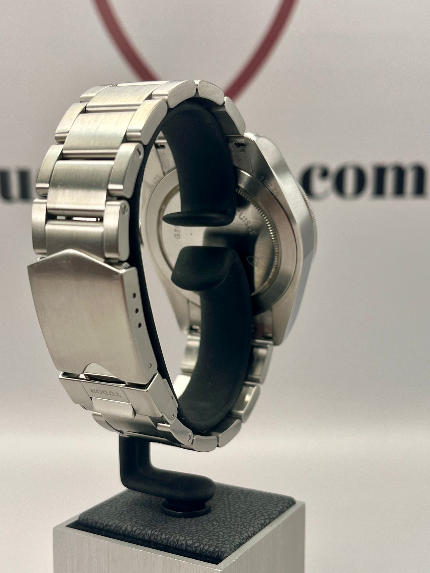 2016 TUDOR Black Bay 'Smiley' - 79220R - 41mm - Full Set - Collectable!