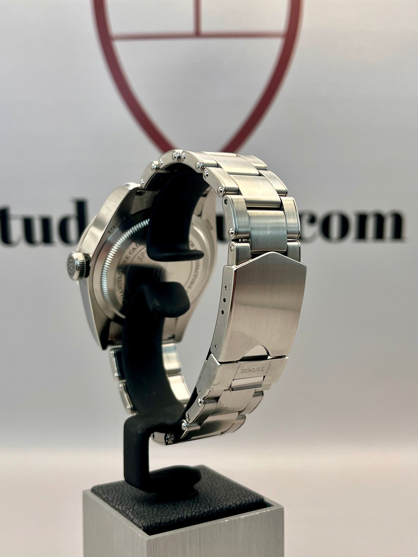 2022 TUDOR Black Bay 79230G 'Harrods' Edition - 41mm - Full Set