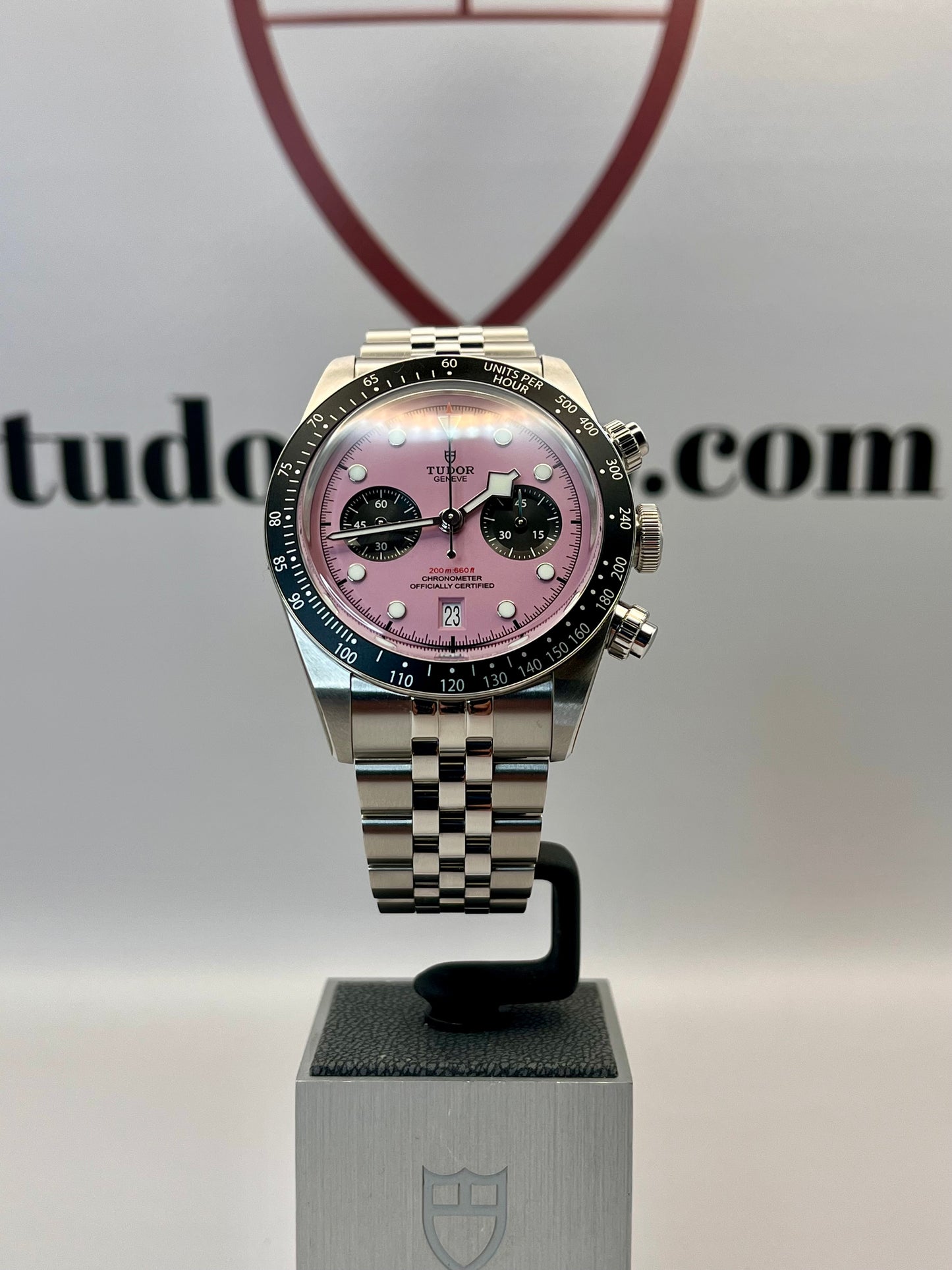 2025 *UNWORN* TUDOR Black Bay Chrono Miami Pink - 79360N - 41mm - Full Set