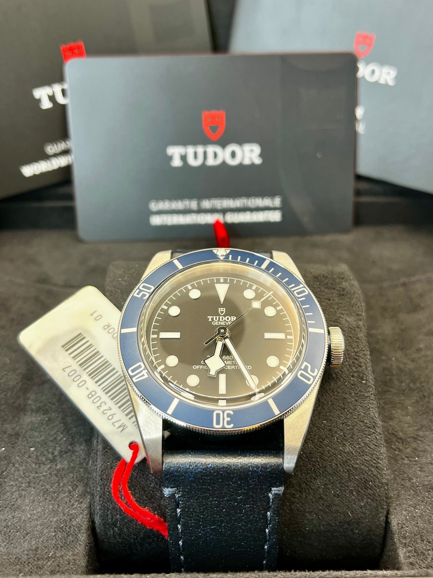 **UNWORN** 2024 TUDOR Black Bay - M79230B - 41mm - Full Set