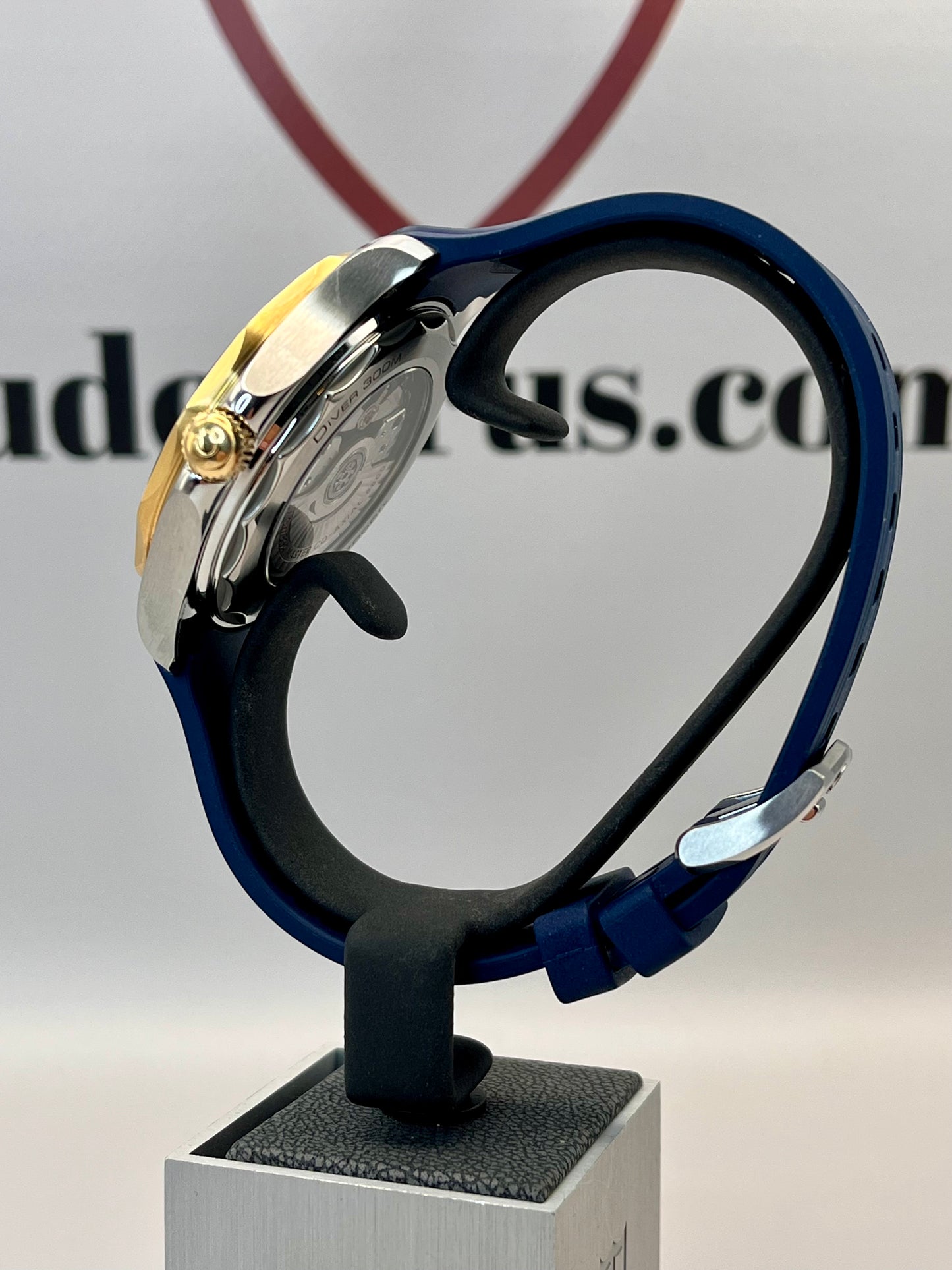 2019 OMEGA Seamaster - 210.22.42.20.03.001 - 42mm - Full Set - MINT