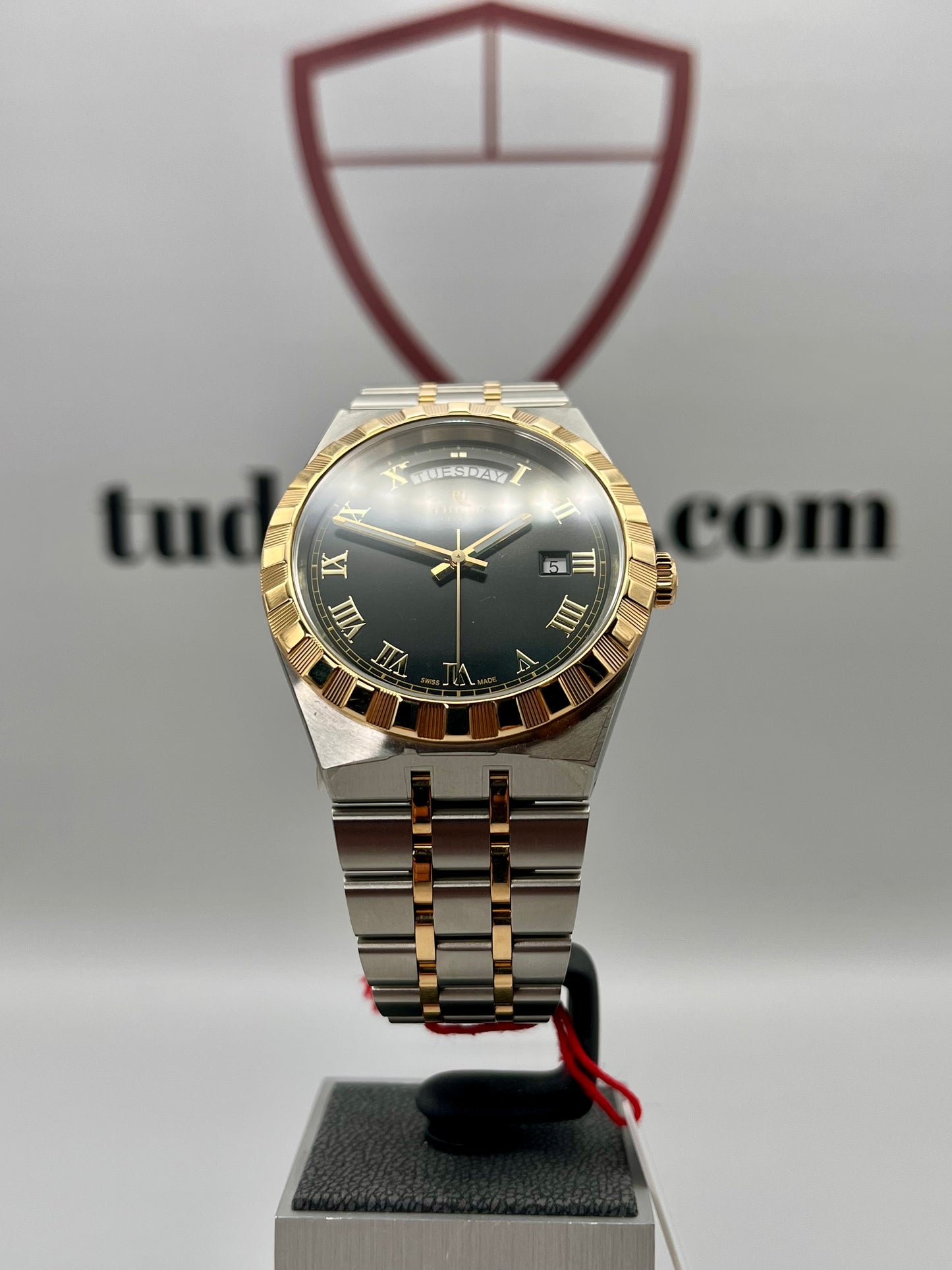 UNWORN 2023 TUDOR Royal 41mm Date/Day - M28603 - Full Set - Warranty to Apr 2028