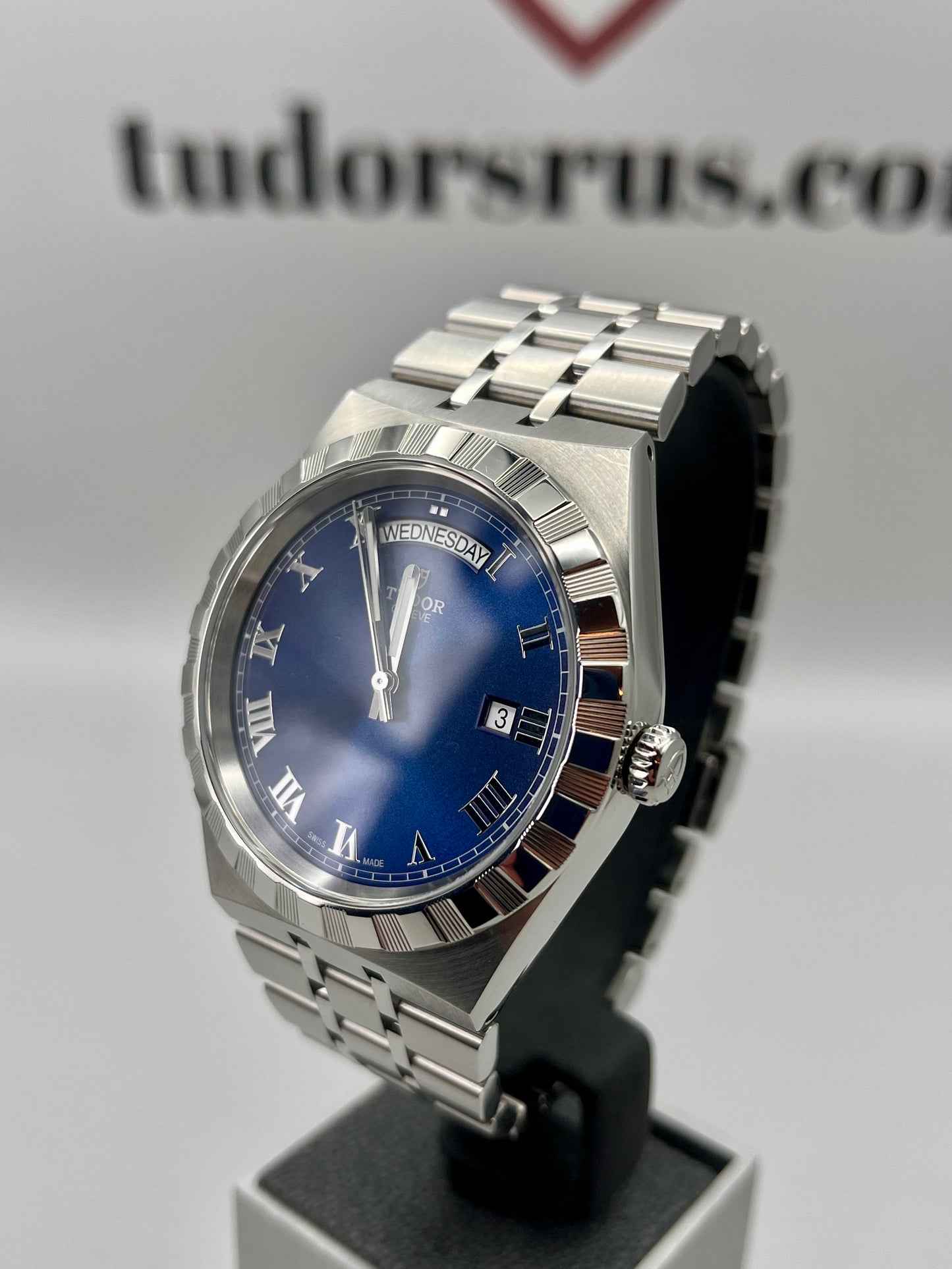 2024 TUDOR Royal Blue - Ref 28600 Day/Date - 41mm - Full Set - Warranty to Oct 2029