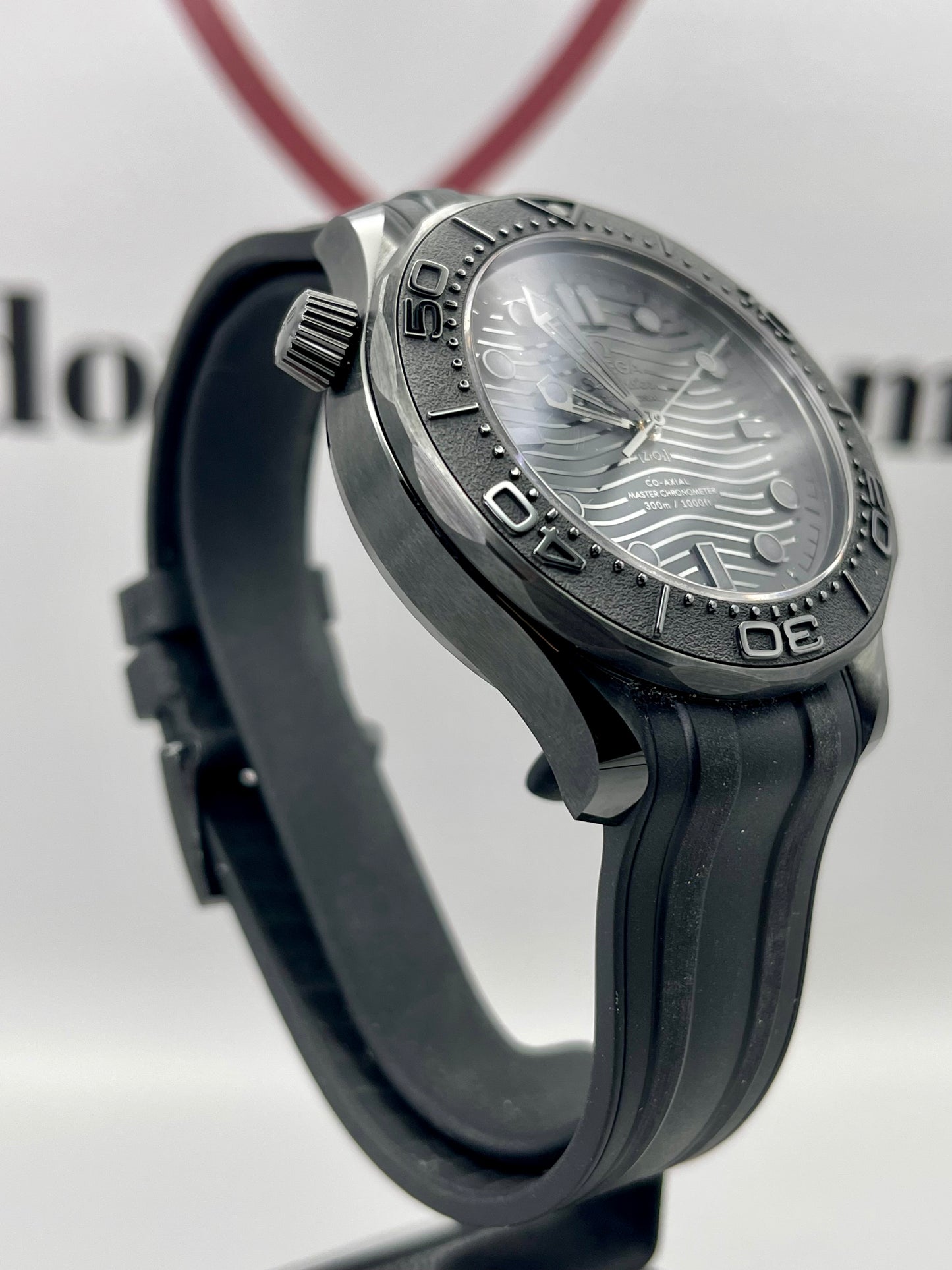 2024 Omega Seamaster Diver 300 - 43.5mm - 210.92.44.20.01.003 - Full Set