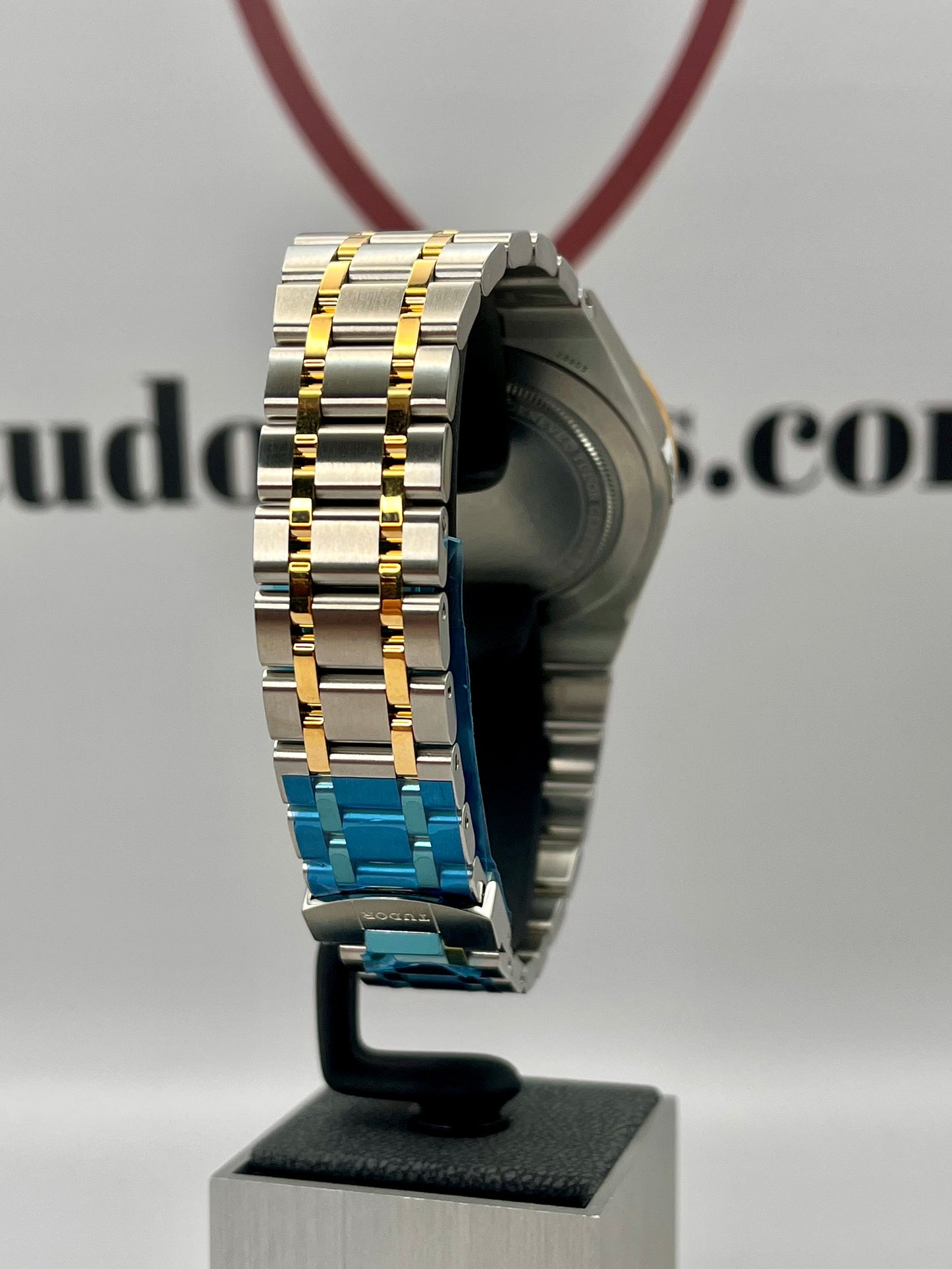 2025 *UNWORN* TUDOR Royal Day Date - 28603 - 41mm - Choc Dial