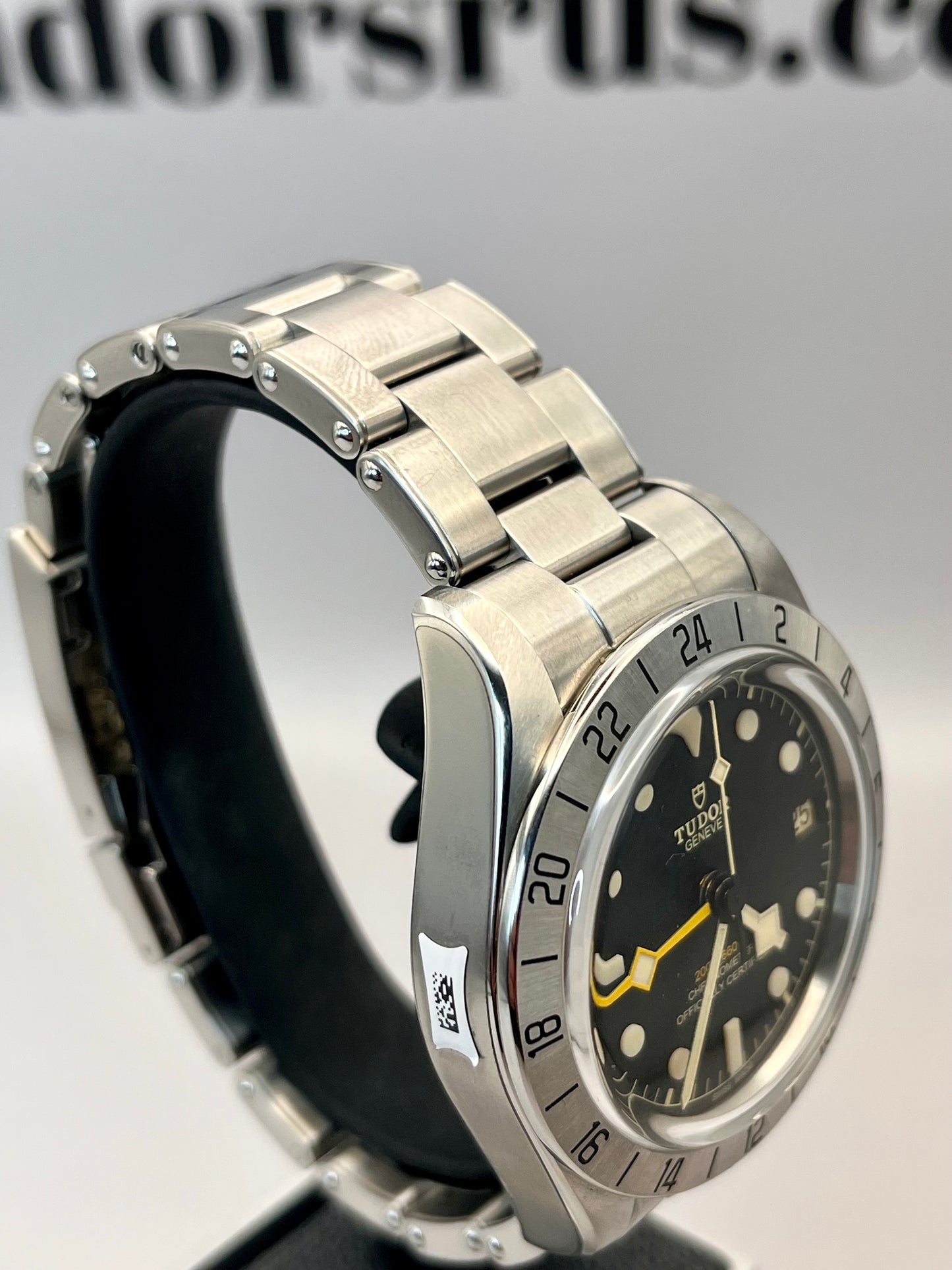 2023 TUDOR Black Bay Pro - 79470 - 39mm - Full Set - Warranty to Apr 2028