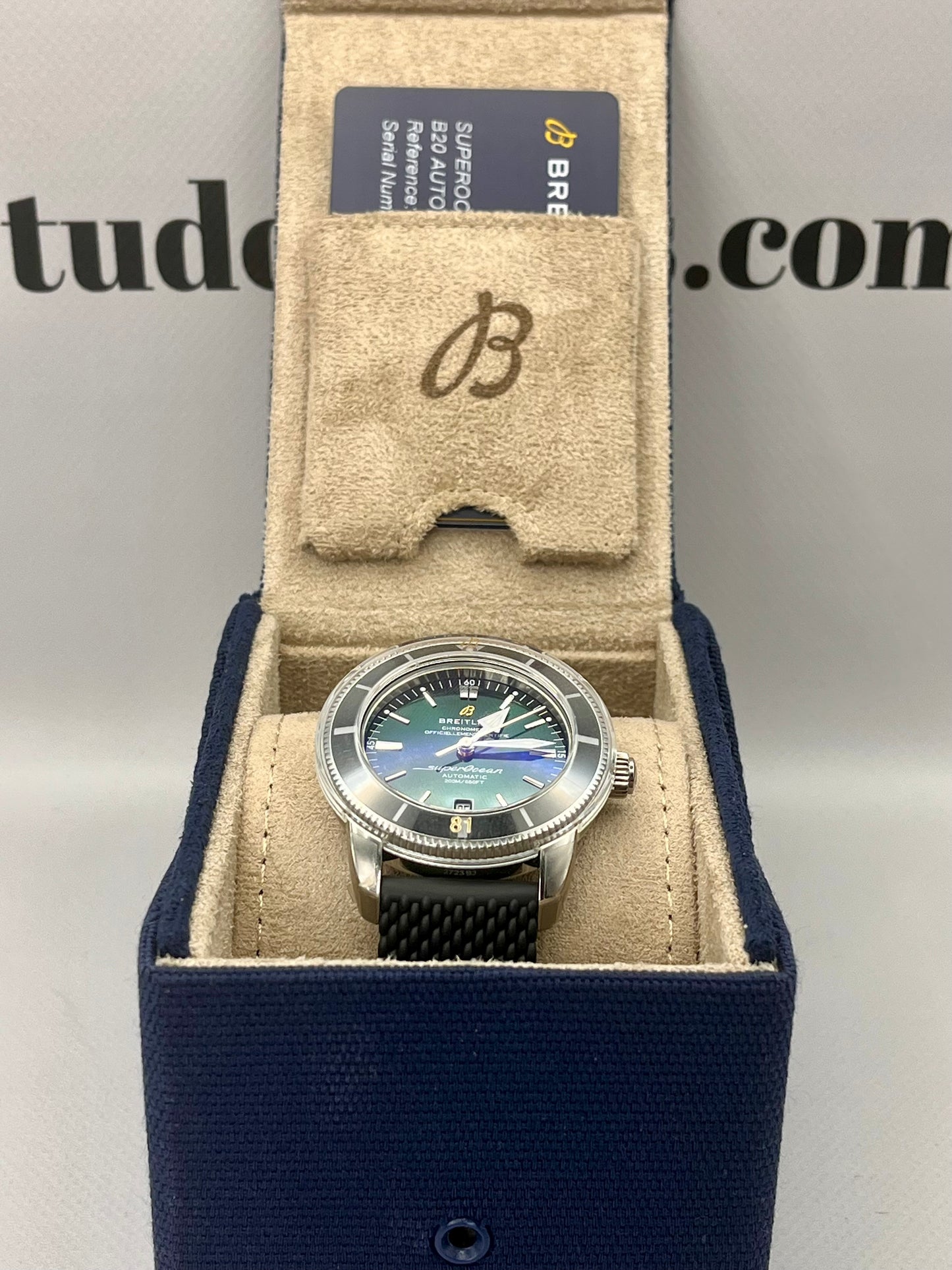 **BRAND NEW** BREITLING Superocean Heritage B20 - 42mm - AB2010121L1S1