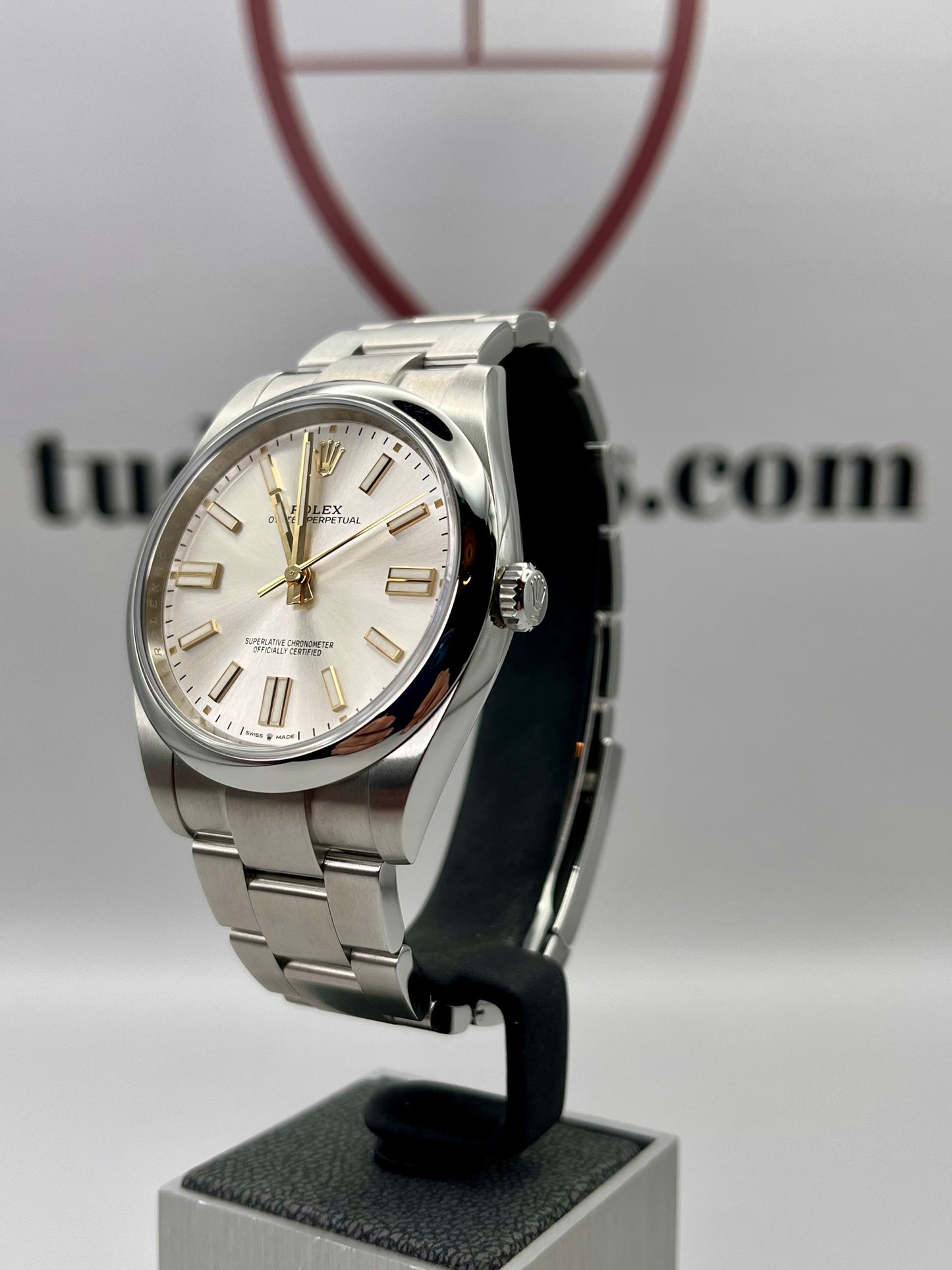 2024 ROLEX Oyster Perpetual 41mm - 124300 - Full Set - Warranty to March 2029