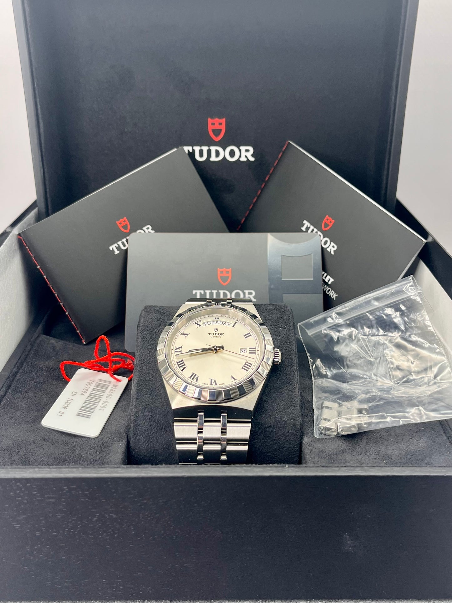 TUDOR Royal Day Date - 28600 - 41mm - Rare Silver Dial