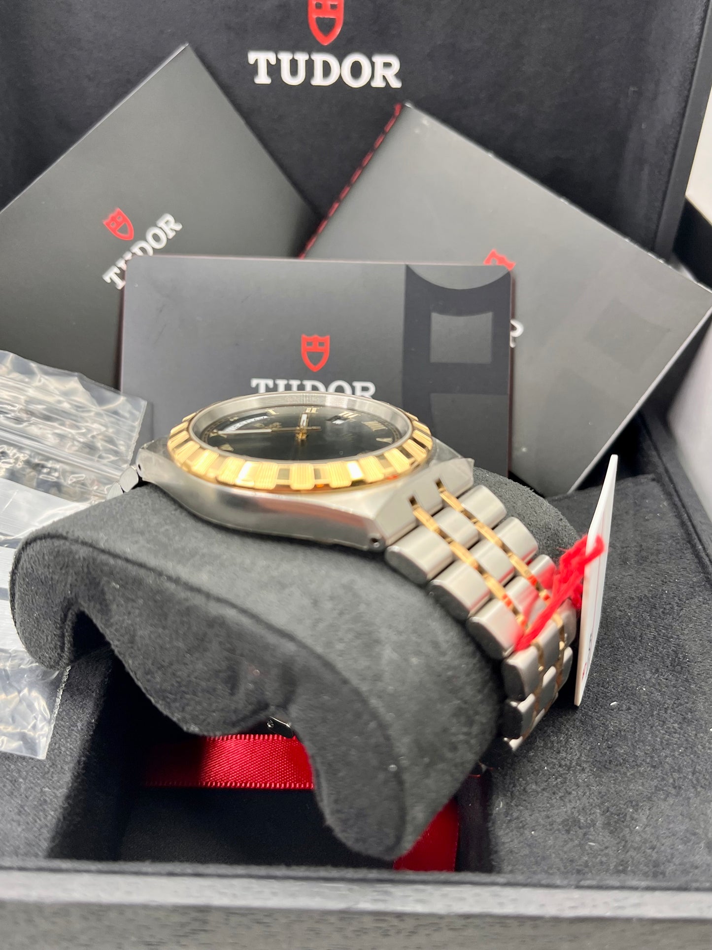 UNWORN 2023 TUDOR Royal 41mm Date/Day - M28603 - Full Set - Warranty to Apr 2028