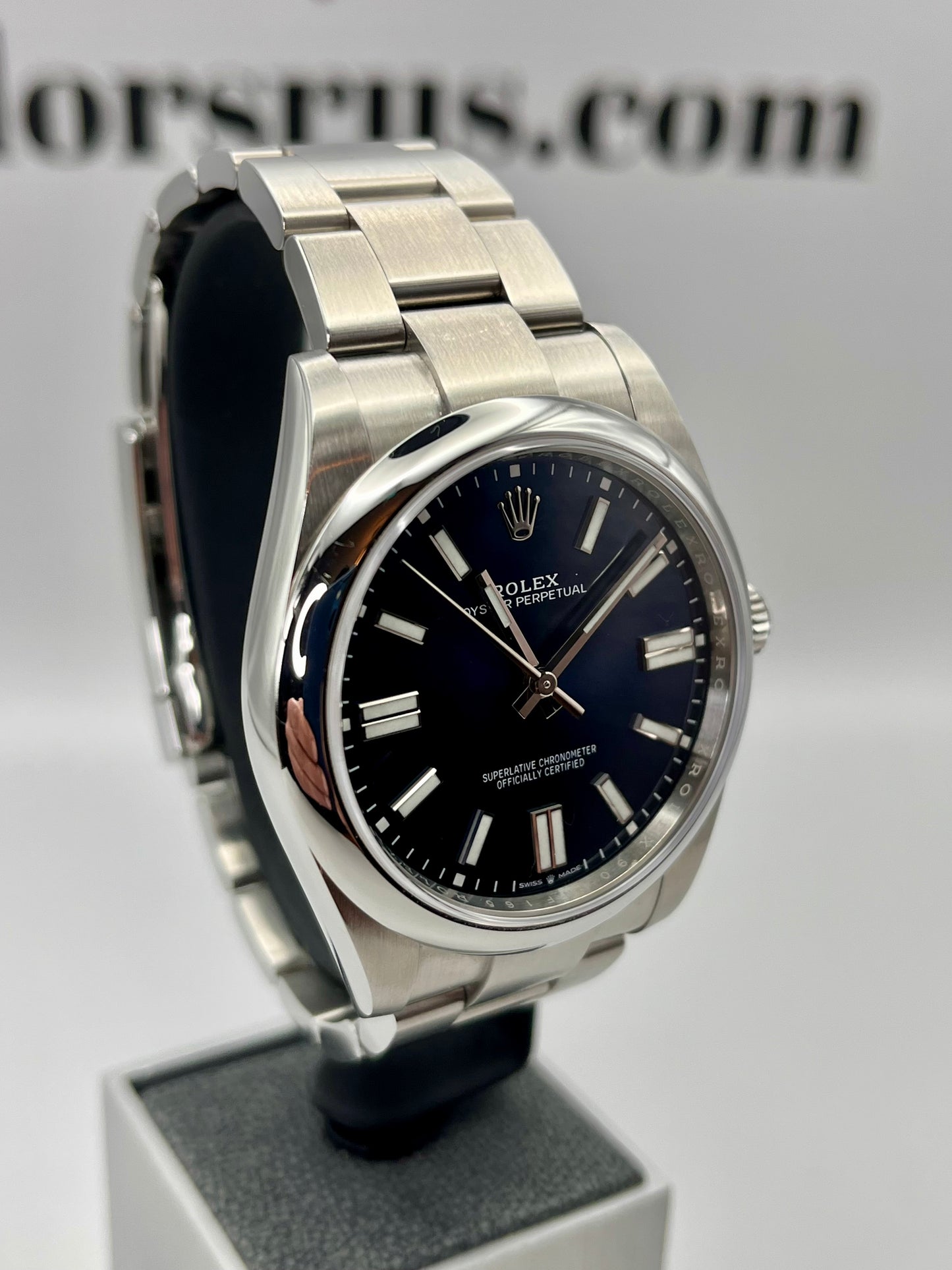 2024 ROLEX Oyster Perpetual 41mm - 124300 - Full Set - Warranty to June 2029