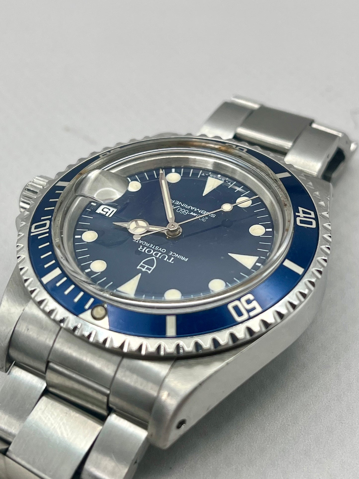 TUDOR Submariner 79090 - 40mm - Rolex Case & Crown - Collectors!
