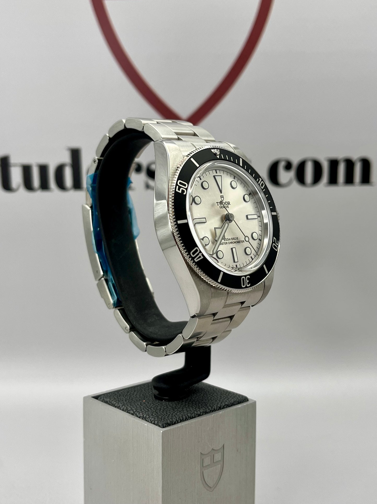 2025 **UNWORN** TUDOR Black Bay 68 - 43mm - M7943A1A0NU