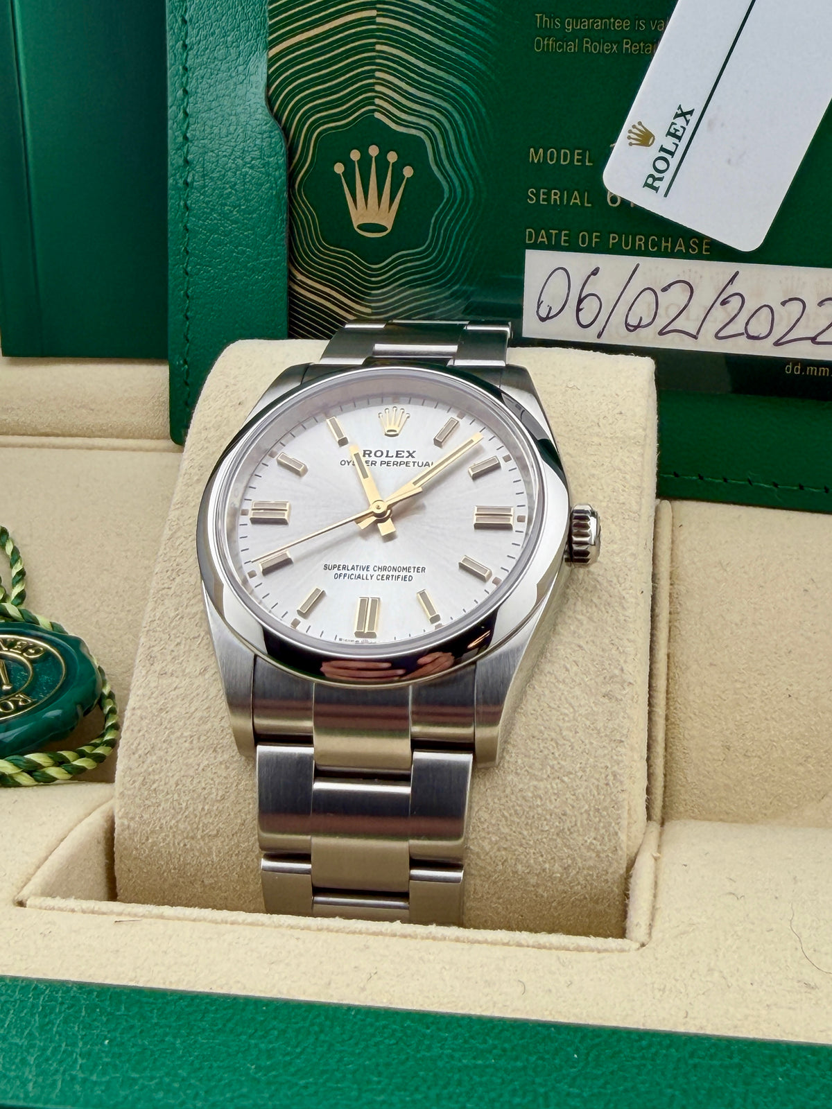 2022 ROLEX Oyster Perpetual 36 Silver Dial 126000 Full Set