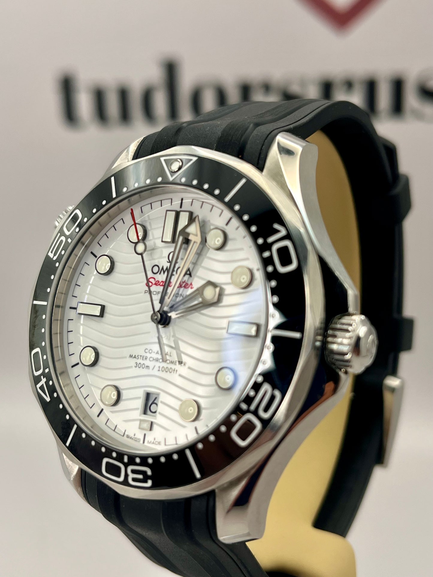 OMEGA Seamaster Diver 300M - 42mm - 210.32.42.20.04.001 - MINT