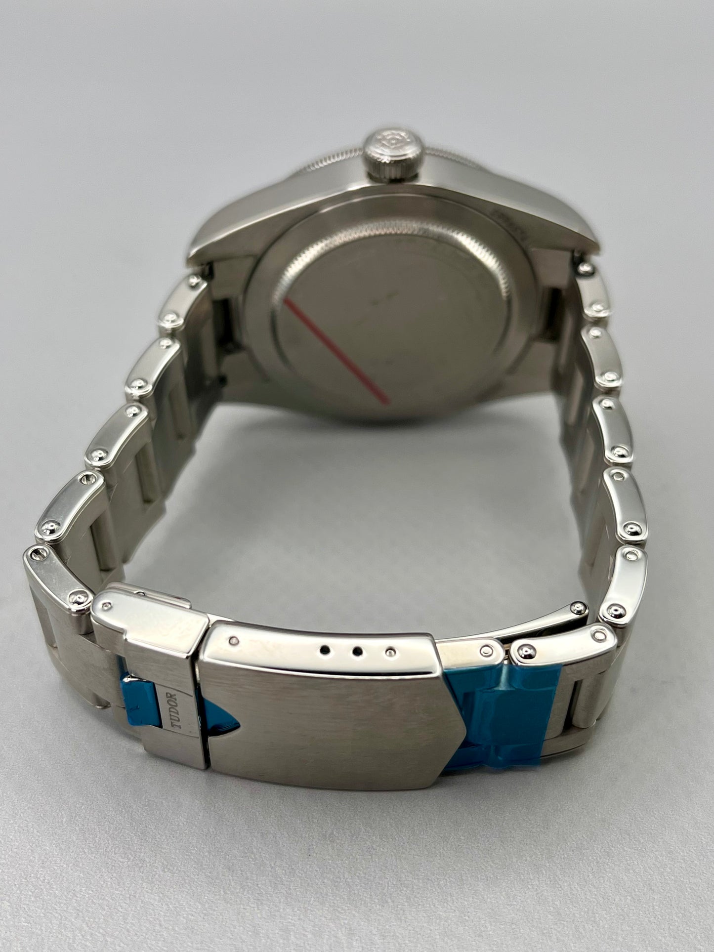 2019 **UNWORN & STICKERED** NOS - 79030N - 39 mm - Full Set