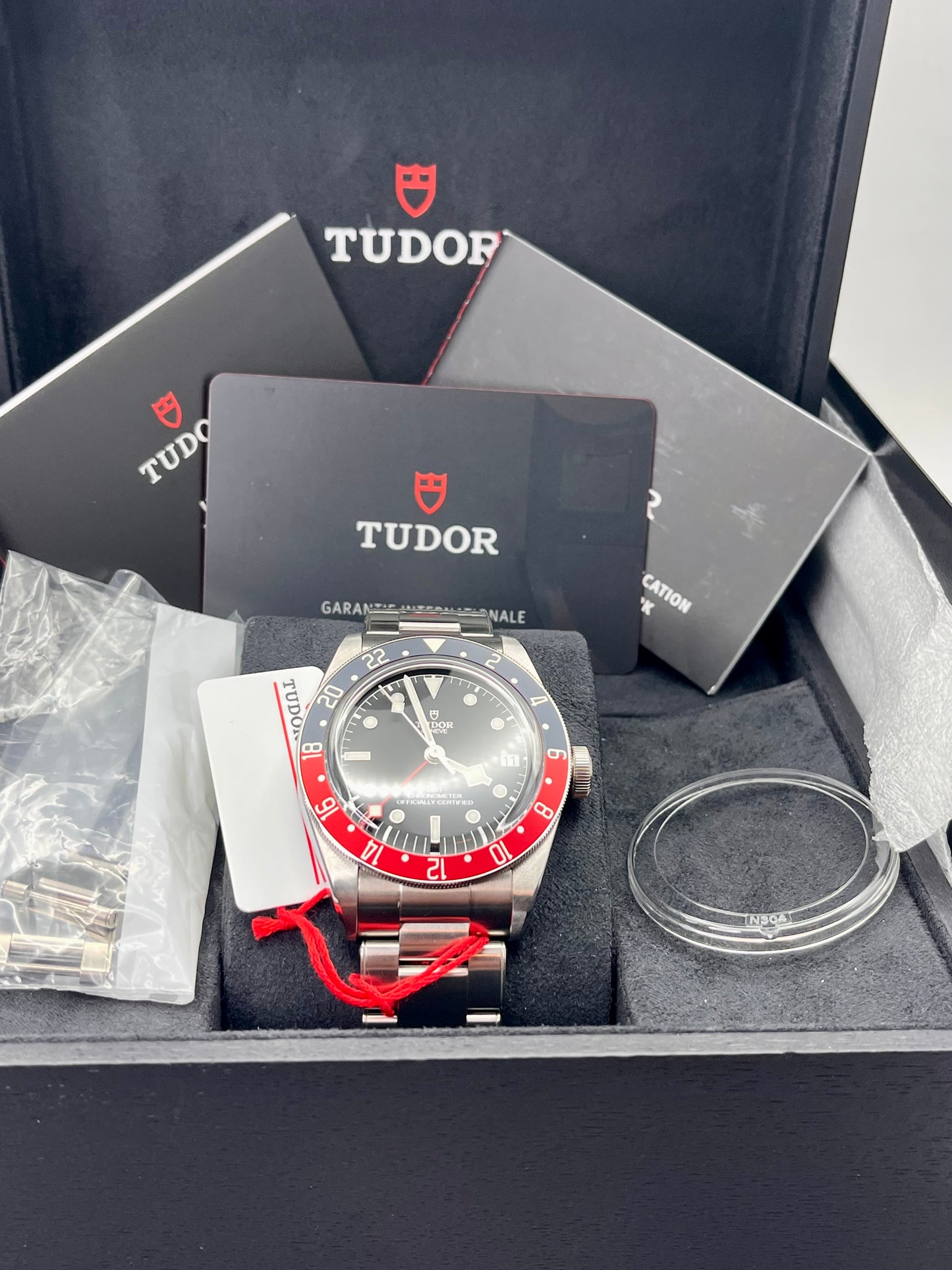 UNWORN 2022 TUDOR Black Bay 'Pepsi' - 79830RB - 41mm - Full Set