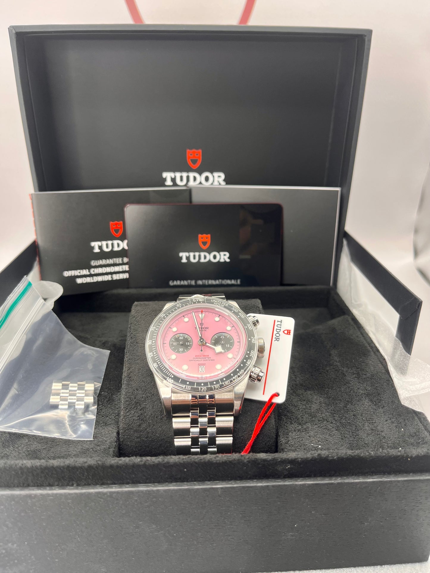 *BRAND NEW* TUDOR Black Bay Chrono Miami Pink - 79360N - 41mm - Full Set