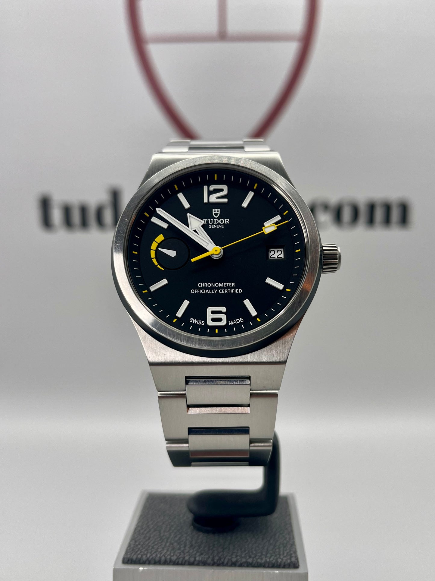 2018 TUDOR North Flag - Full Set