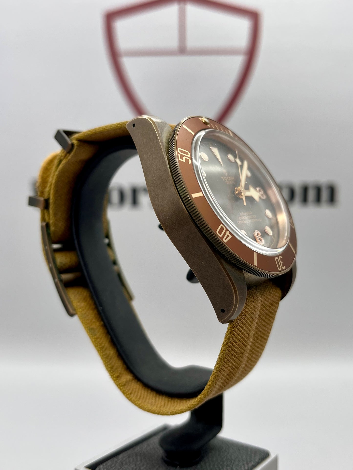 2019 TUDOR Heritage Black Bay Bronze - 43mm - 79250BM - Full Set