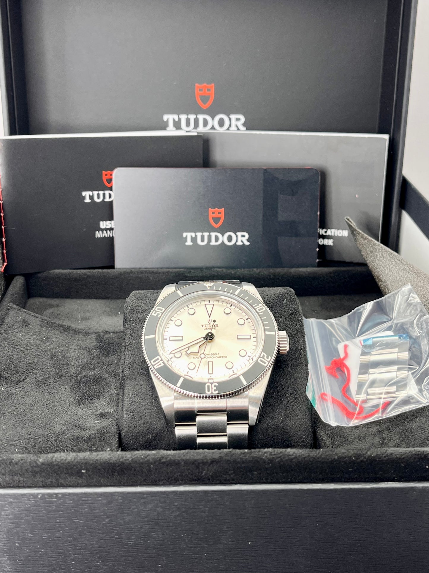 2025 **UNWORN** TUDOR Black Bay 68 - 43mm - M7943A1A0NU