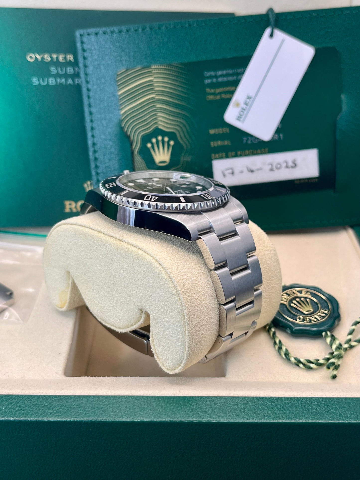 2025 ROLEX Submariner Date - 126610LN - Full Set